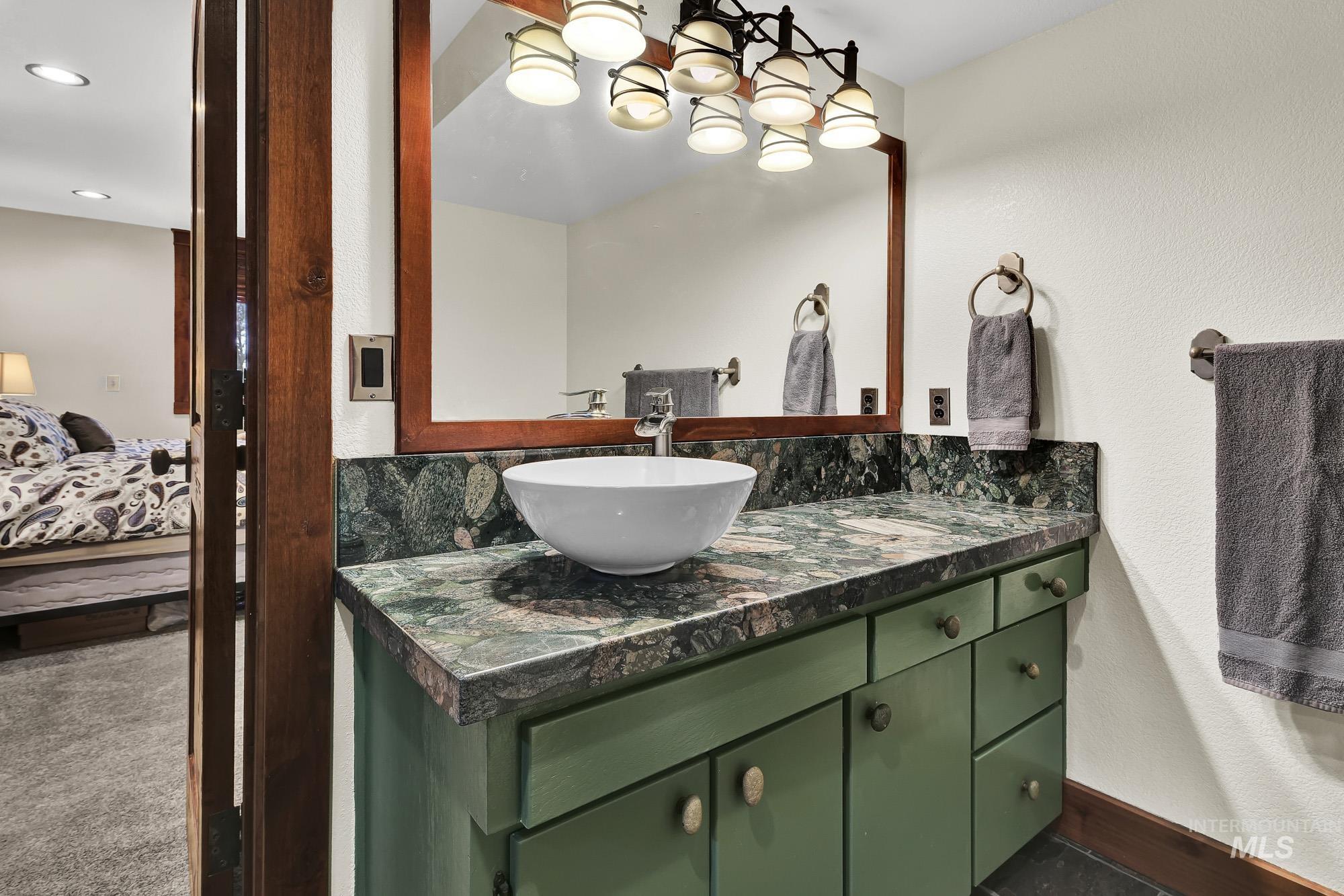 457 E Beacon Light Rd, Eagle, Idaho 83616, 4 Bedrooms, 2.5 Bathrooms, Residential For Sale, Price $874,900,MLS 98968932