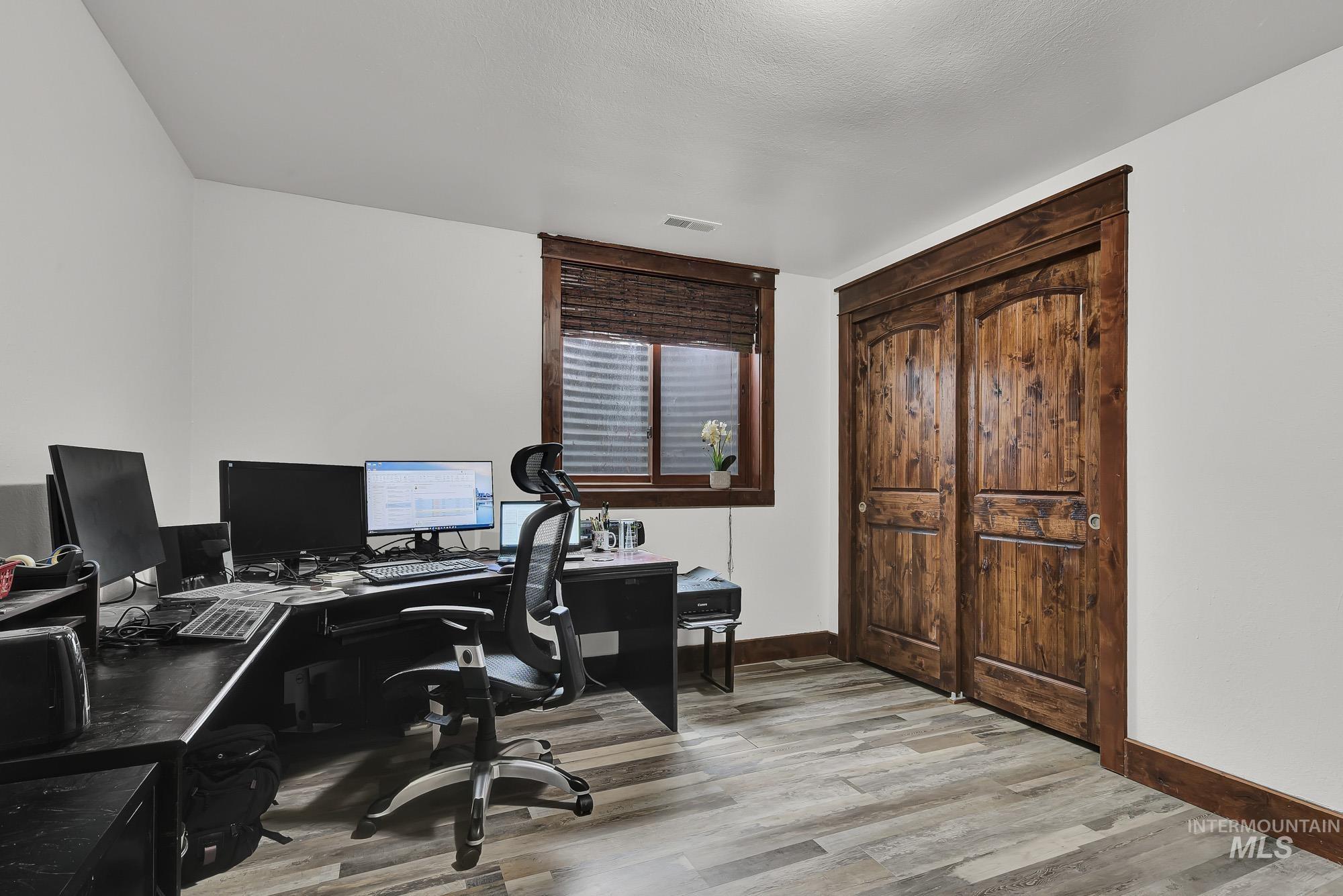 457 E Beacon Light Rd, Eagle, Idaho 83616, 4 Bedrooms, 2.5 Bathrooms, Residential For Sale, Price $874,900,MLS 98968932