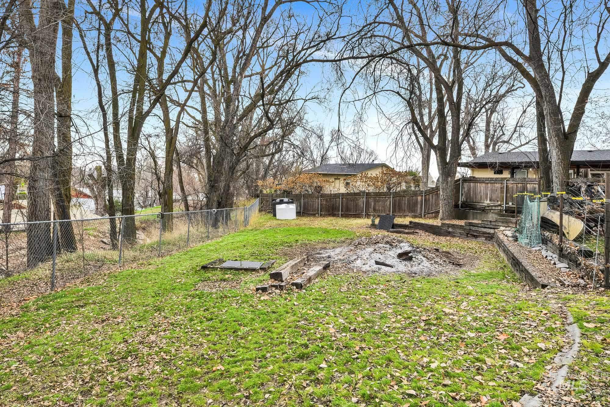 457 E Beacon Light Rd, Eagle, Idaho 83616, 4 Bedrooms, 2.5 Bathrooms, Residential For Sale, Price $874,900,MLS 98968932