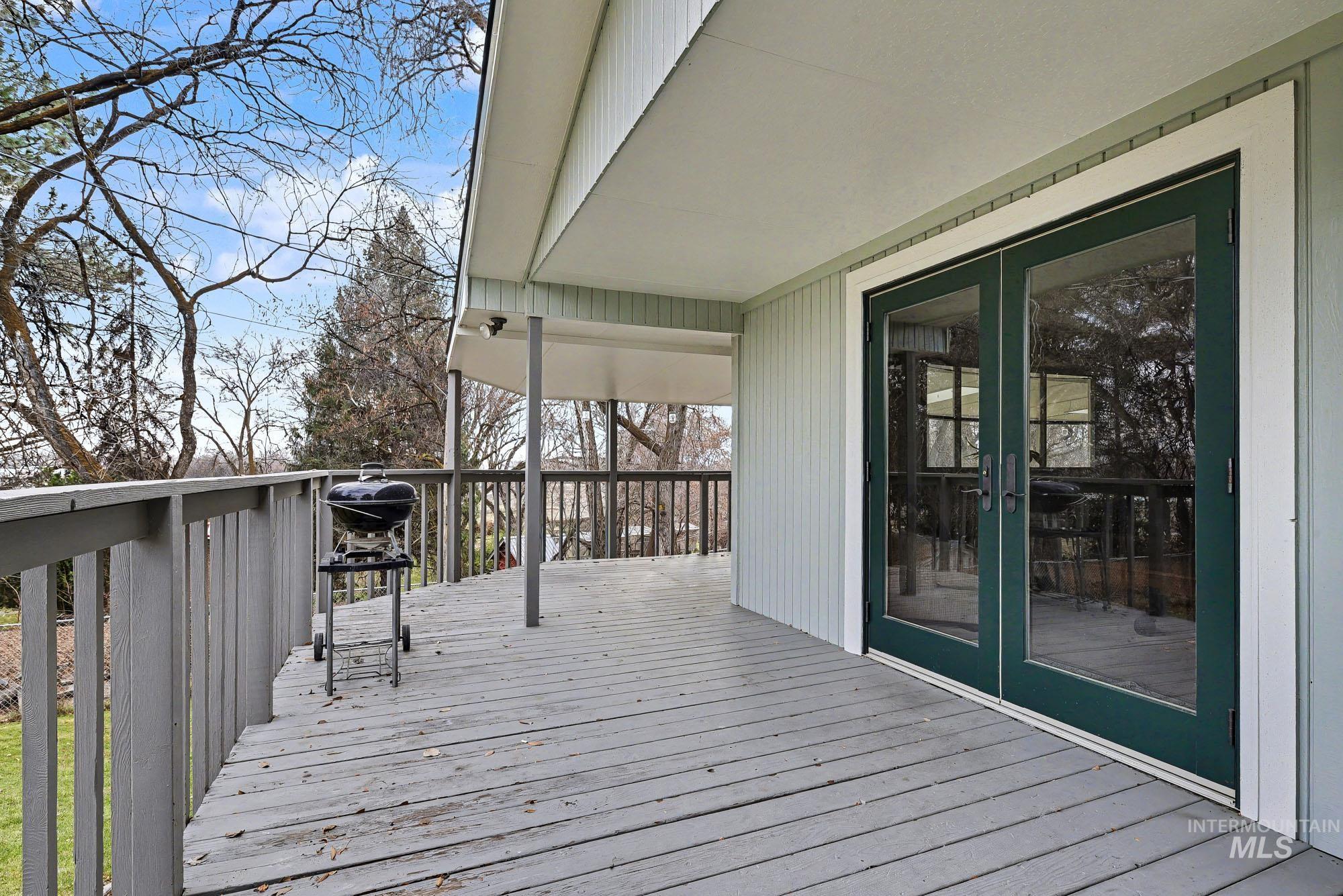 457 E Beacon Light Rd, Eagle, Idaho 83616, 4 Bedrooms, 2.5 Bathrooms, Residential For Sale, Price $874,900,MLS 98968932