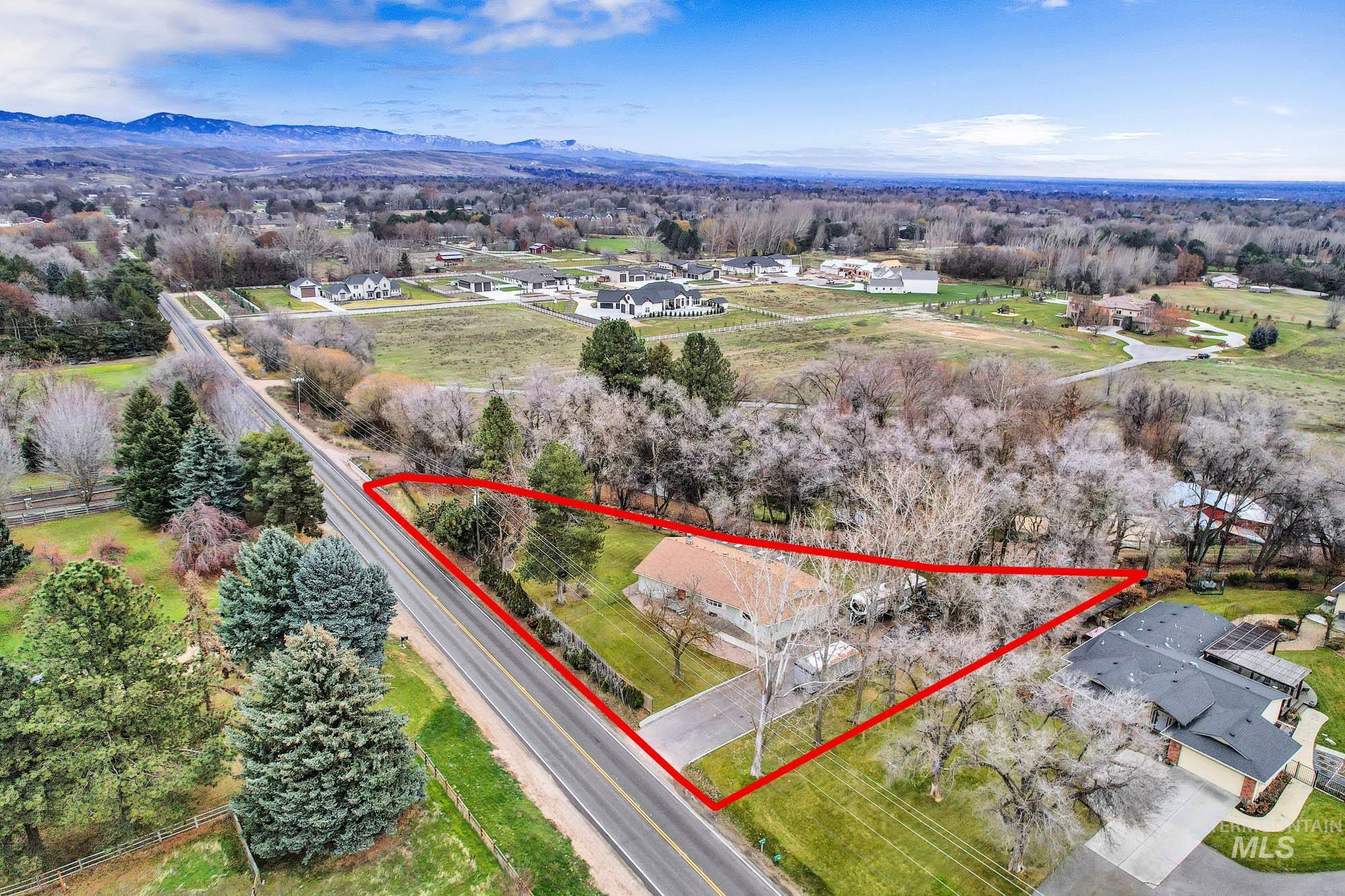 457 E Beacon Light Rd, Eagle, Idaho 83616, 4 Bedrooms, 2.5 Bathrooms, Residential For Sale, Price $874,900,MLS 98968932