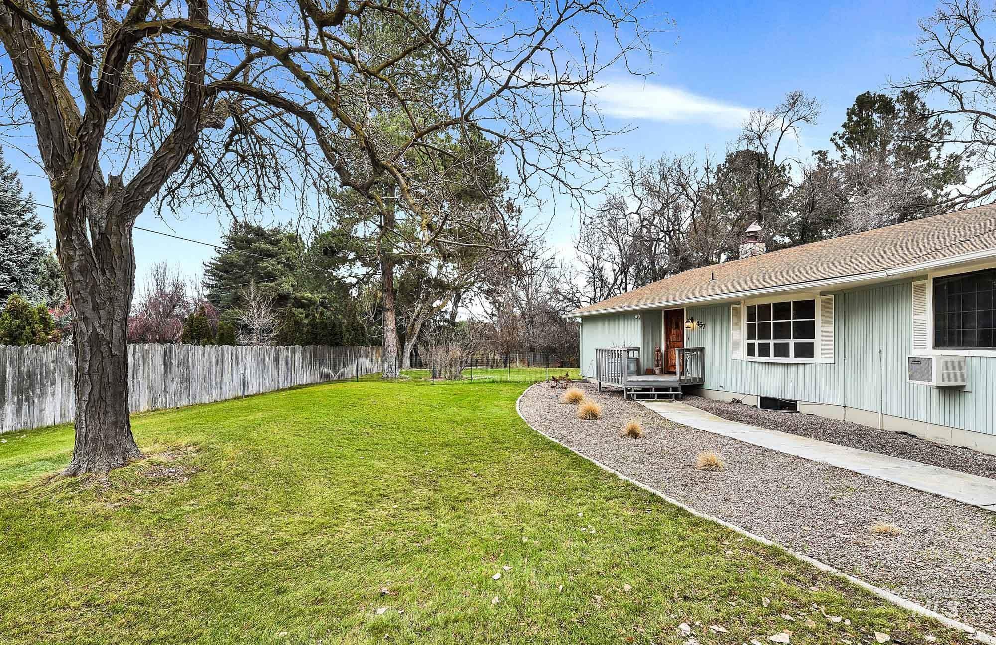 457 E Beacon Light Rd, Eagle, Idaho 83616, 4 Bedrooms, 2.5 Bathrooms, Residential For Sale, Price $874,900,MLS 98968932