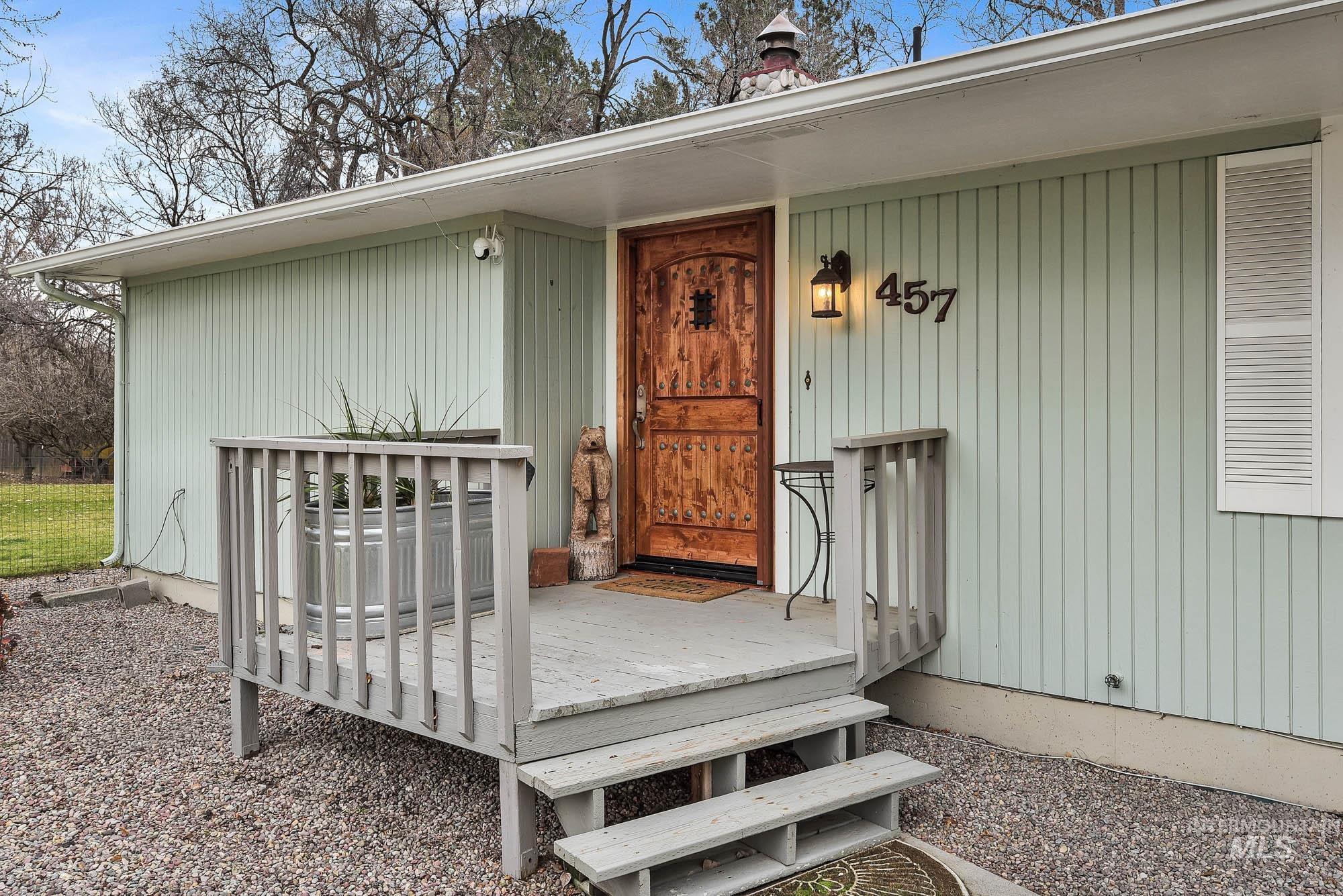 457 E Beacon Light Rd, Eagle, Idaho 83616, 4 Bedrooms, 2.5 Bathrooms, Residential For Sale, Price $874,900,MLS 98968932