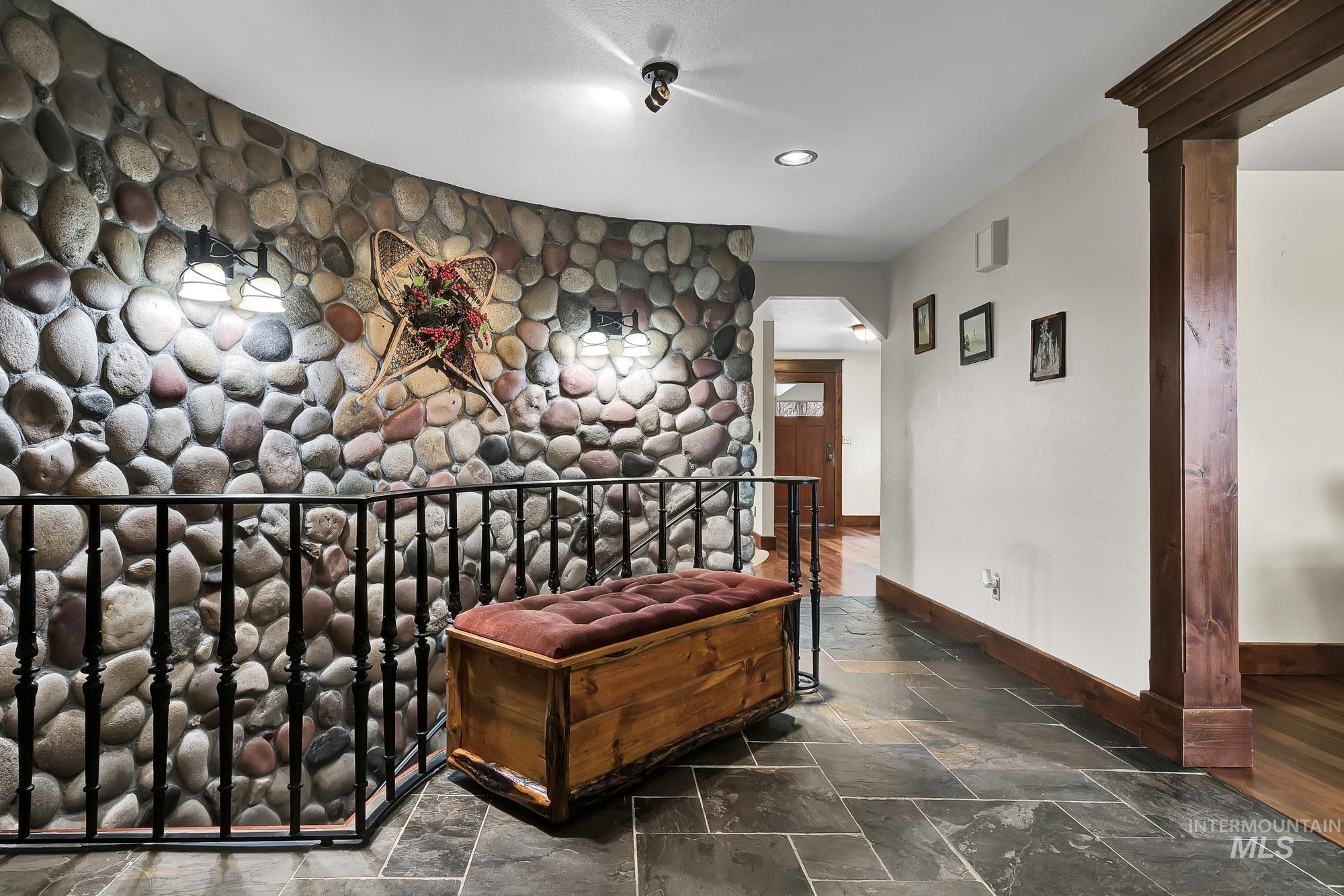 457 E Beacon Light Rd, Eagle, Idaho 83616, 4 Bedrooms, 2.5 Bathrooms, Residential For Sale, Price $874,900,MLS 98968932