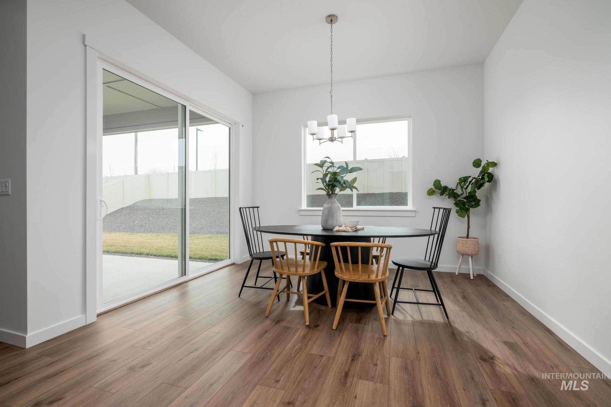 320 Orrison St, Caldwell, Idaho 83607, 3 Bedrooms, 2.5 Bathrooms, Residential For Sale, Price $484,000,MLS 98968933