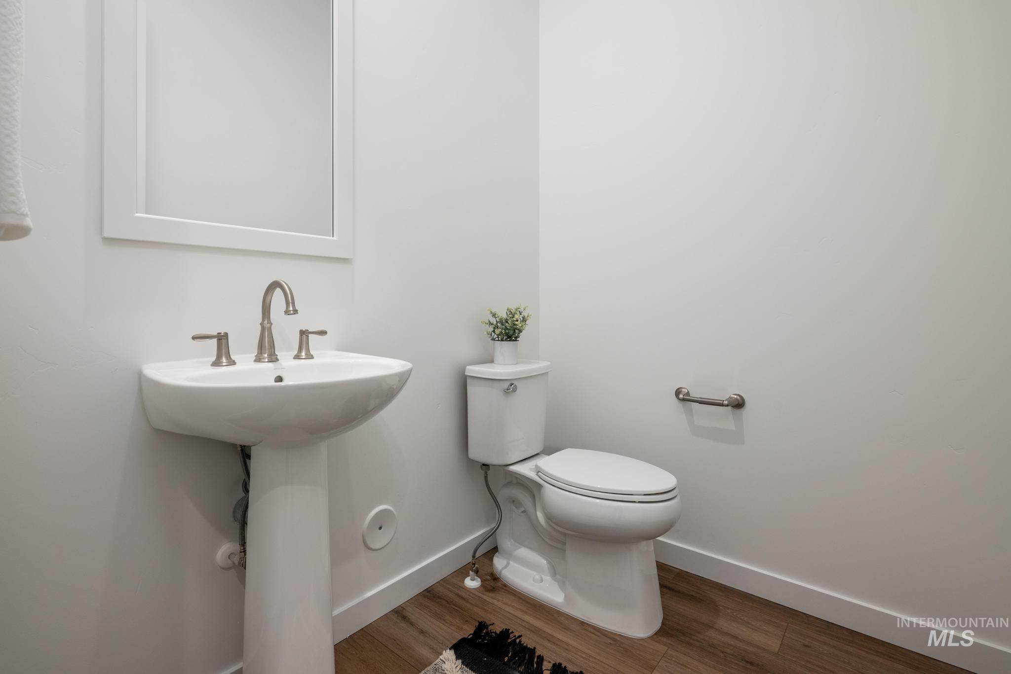 320 Orrison St, Caldwell, Idaho 83607, 3 Bedrooms, 2.5 Bathrooms, Residential For Sale, Price $484,000,MLS 98968933