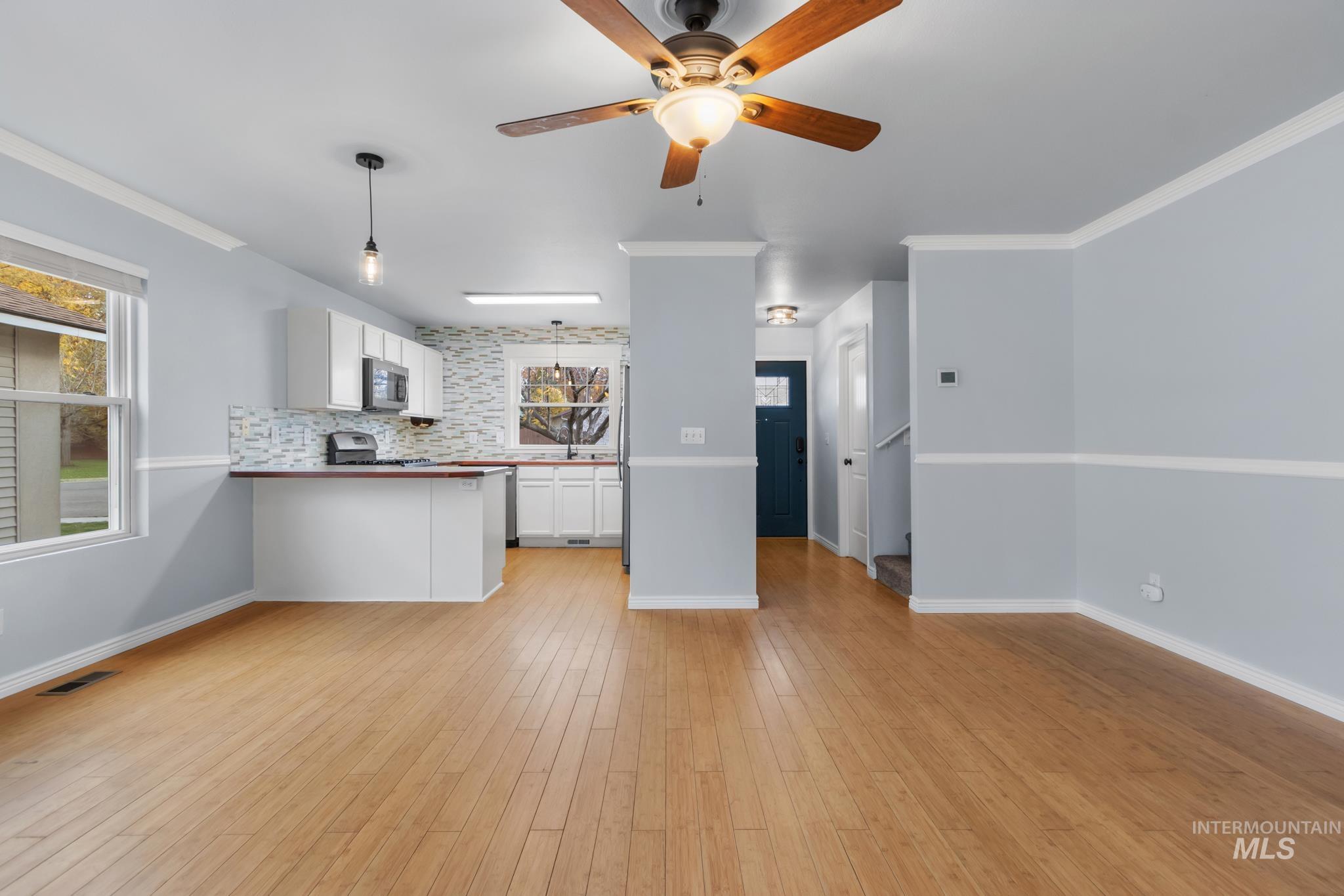 4869 W Mystic Cove Way, Garden City, Idaho 83714, 3 Bedrooms, 2 Bathrooms, Residential For Sale, Price $450,000,MLS 98968937