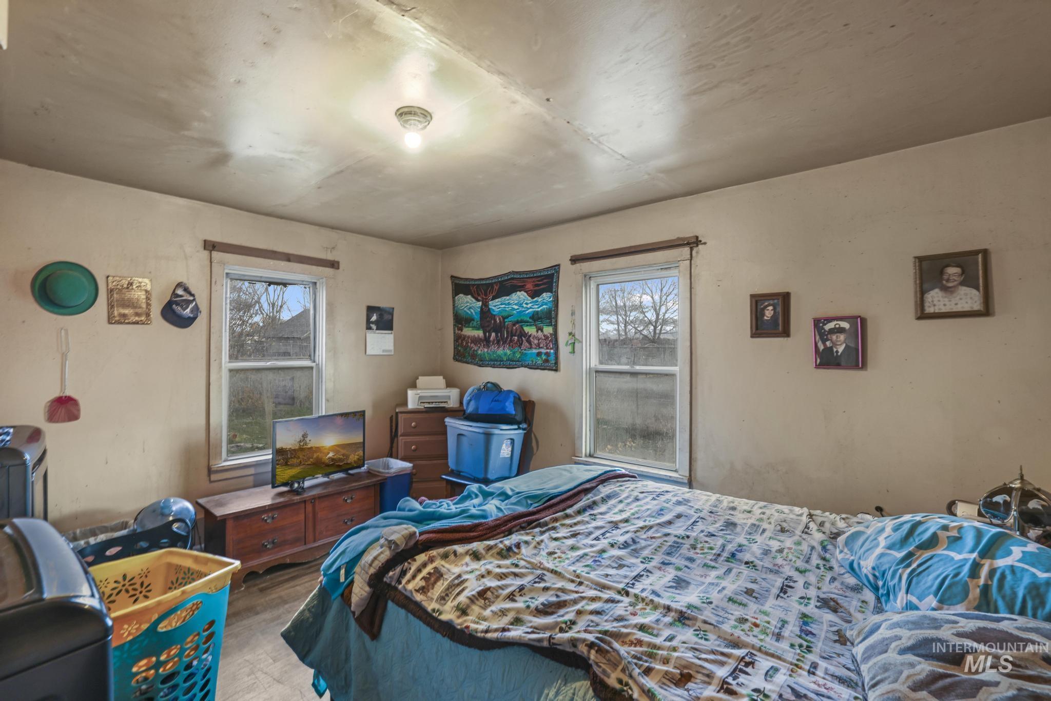 669 Locust St S, Twin Falls, Idaho 83301, 4 Bedrooms, 1 Bathroom, Residential For Sale, Price $209,990,MLS 98968946