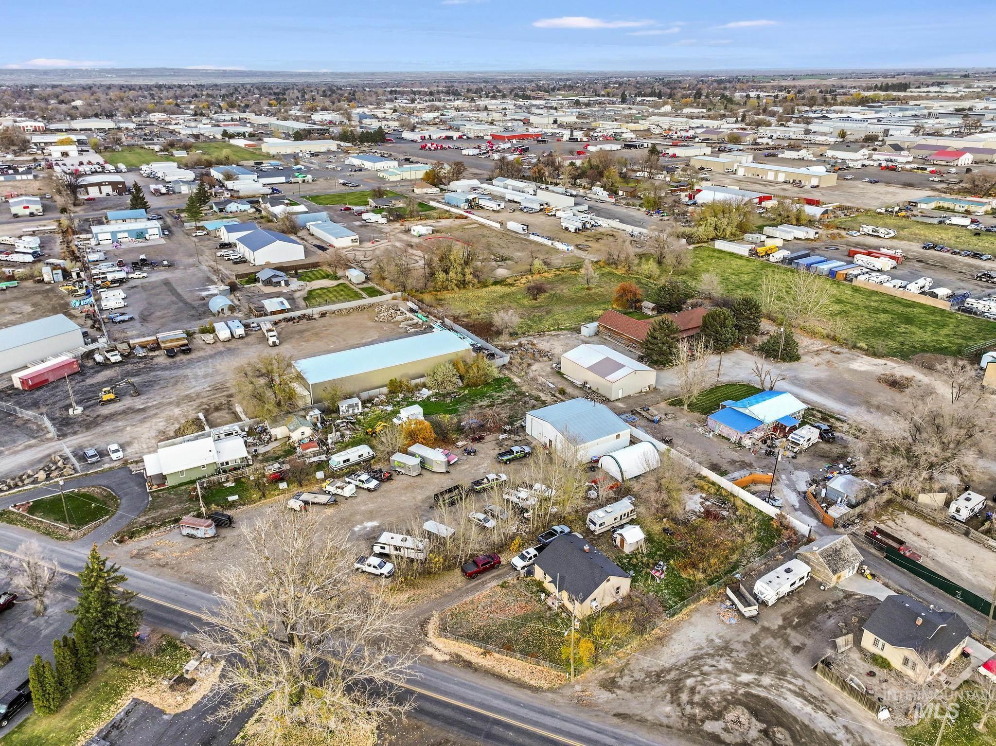 669 Locust St S, Twin Falls, Idaho 83301, 4 Bedrooms, 1 Bathroom, Residential For Sale, Price $209,990,MLS 98968946