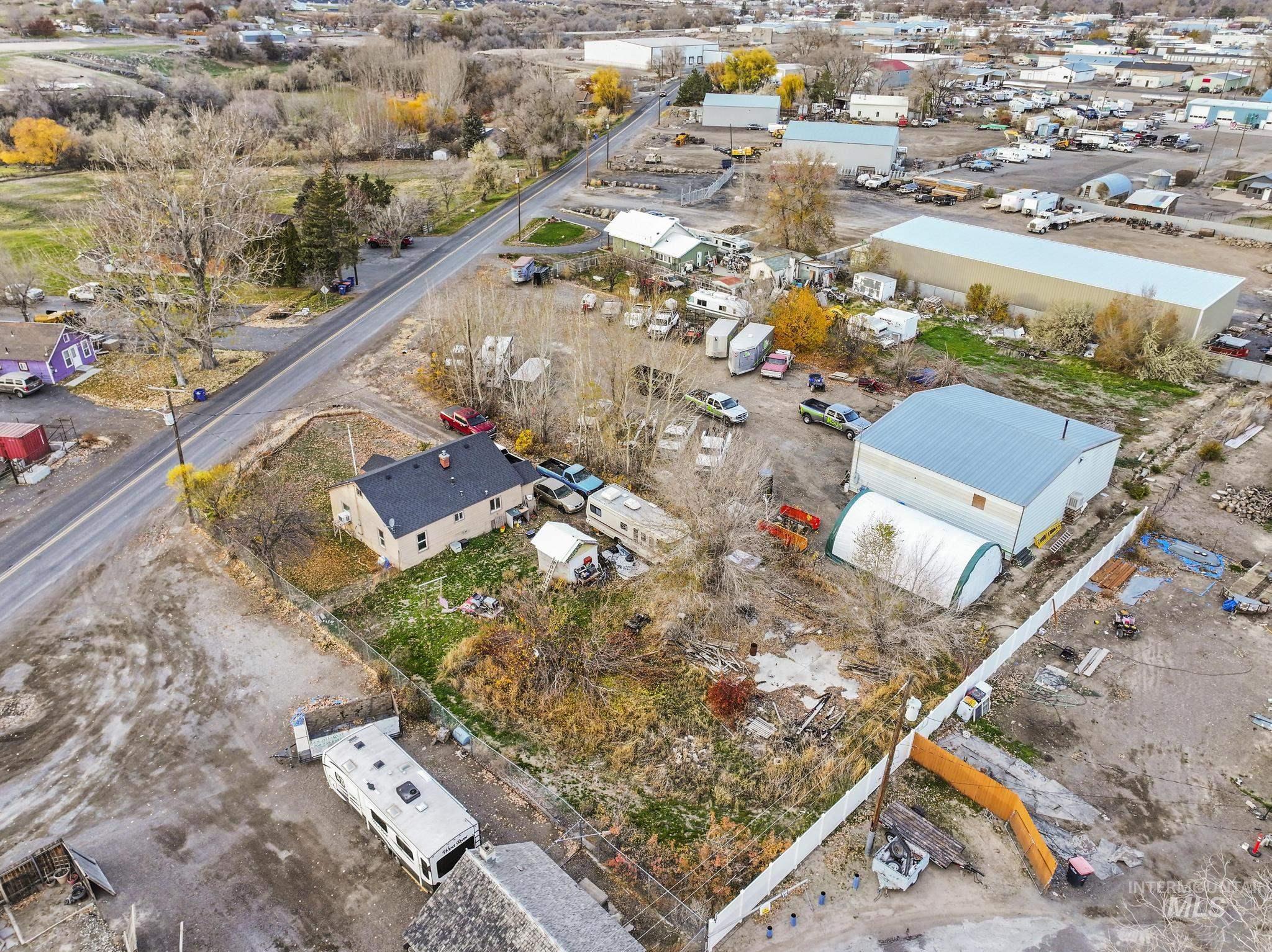 669 Locust St S, Twin Falls, Idaho 83301, 4 Bedrooms, 1 Bathroom, Residential For Sale, Price $209,990,MLS 98968946