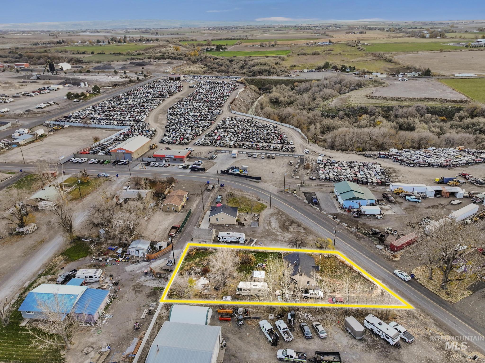 669 Locust St S, Twin Falls, Idaho 83301, 4 Bedrooms, 1 Bathroom, Residential For Sale, Price $209,990,MLS 98968946