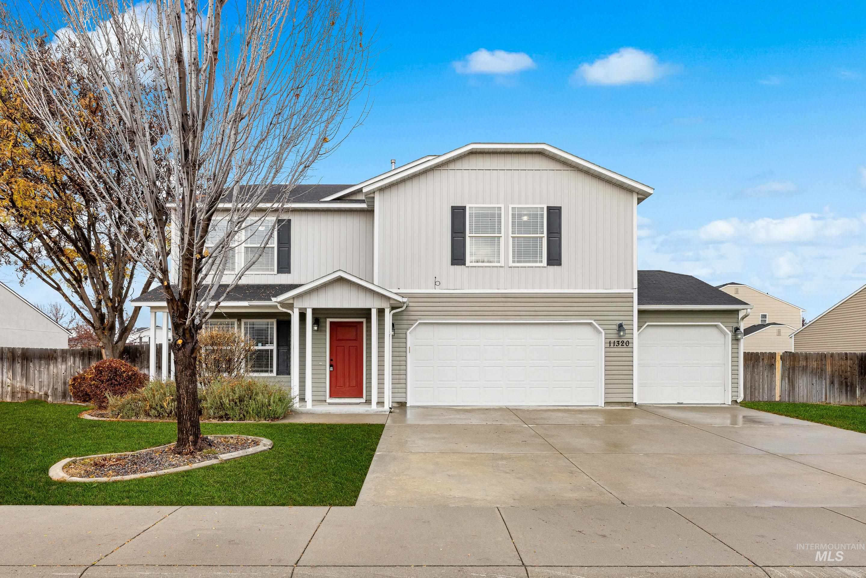 11320 W Meadowbreeze Court, Star, Idaho 83699, 5 Bedrooms, 2.5 Bathrooms, Residential For Sale, Price $465,000,MLS 98968949