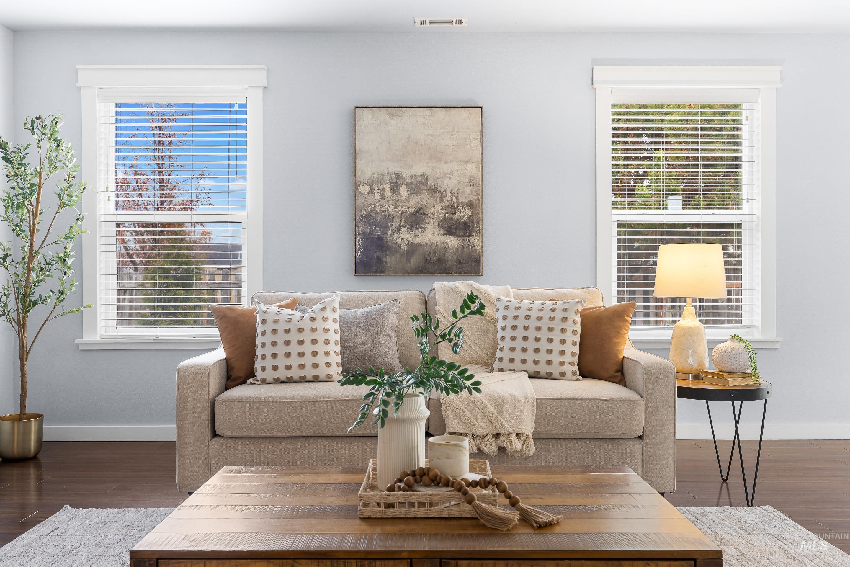 11320 W Meadowbreeze Court, Star, Idaho 83699, 5 Bedrooms, 2.5 Bathrooms, Residential For Sale, Price $465,000,MLS 98968949