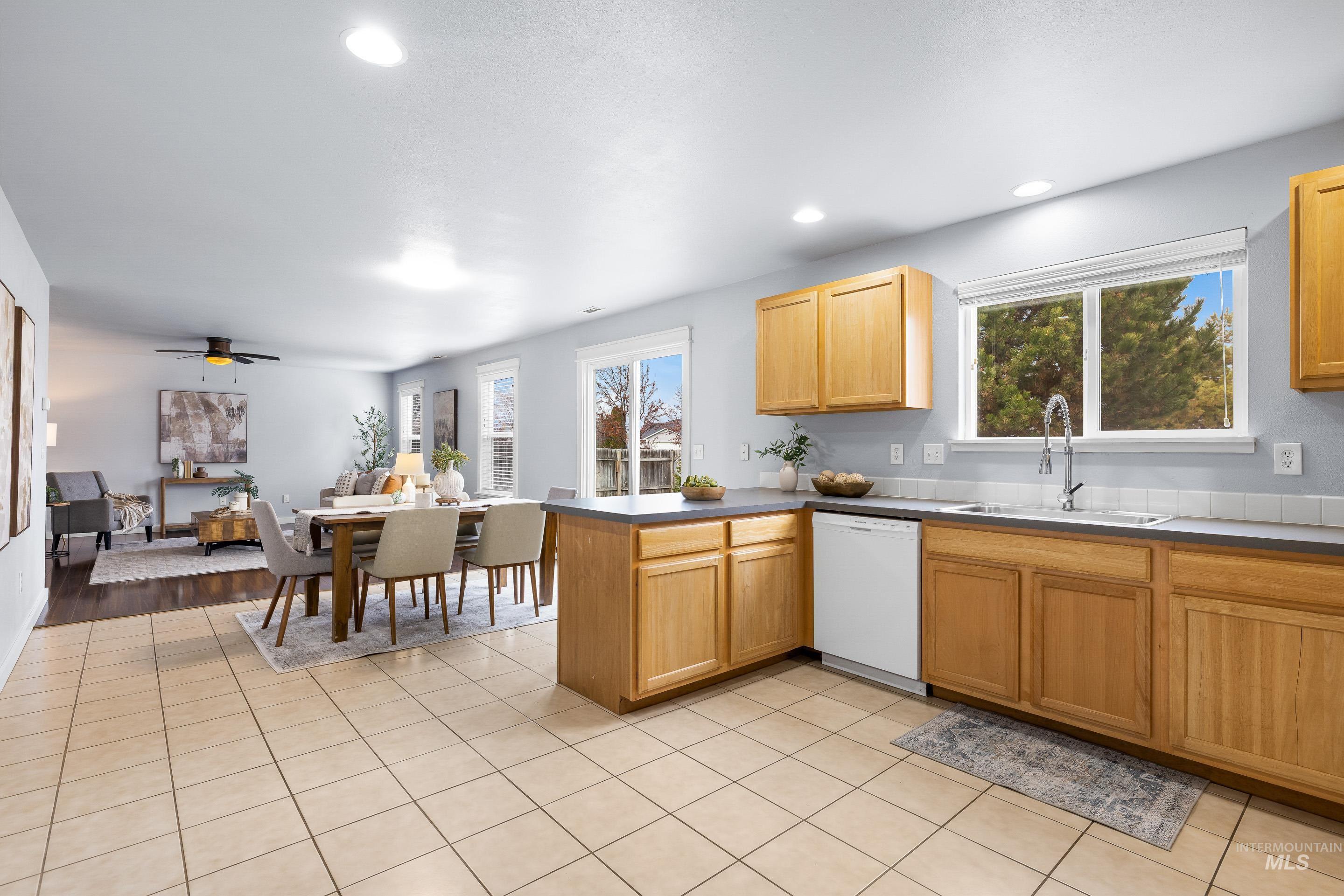 11320 W Meadowbreeze Court, Star, Idaho 83699, 5 Bedrooms, 2.5 Bathrooms, Residential For Sale, Price $465,000,MLS 98968949