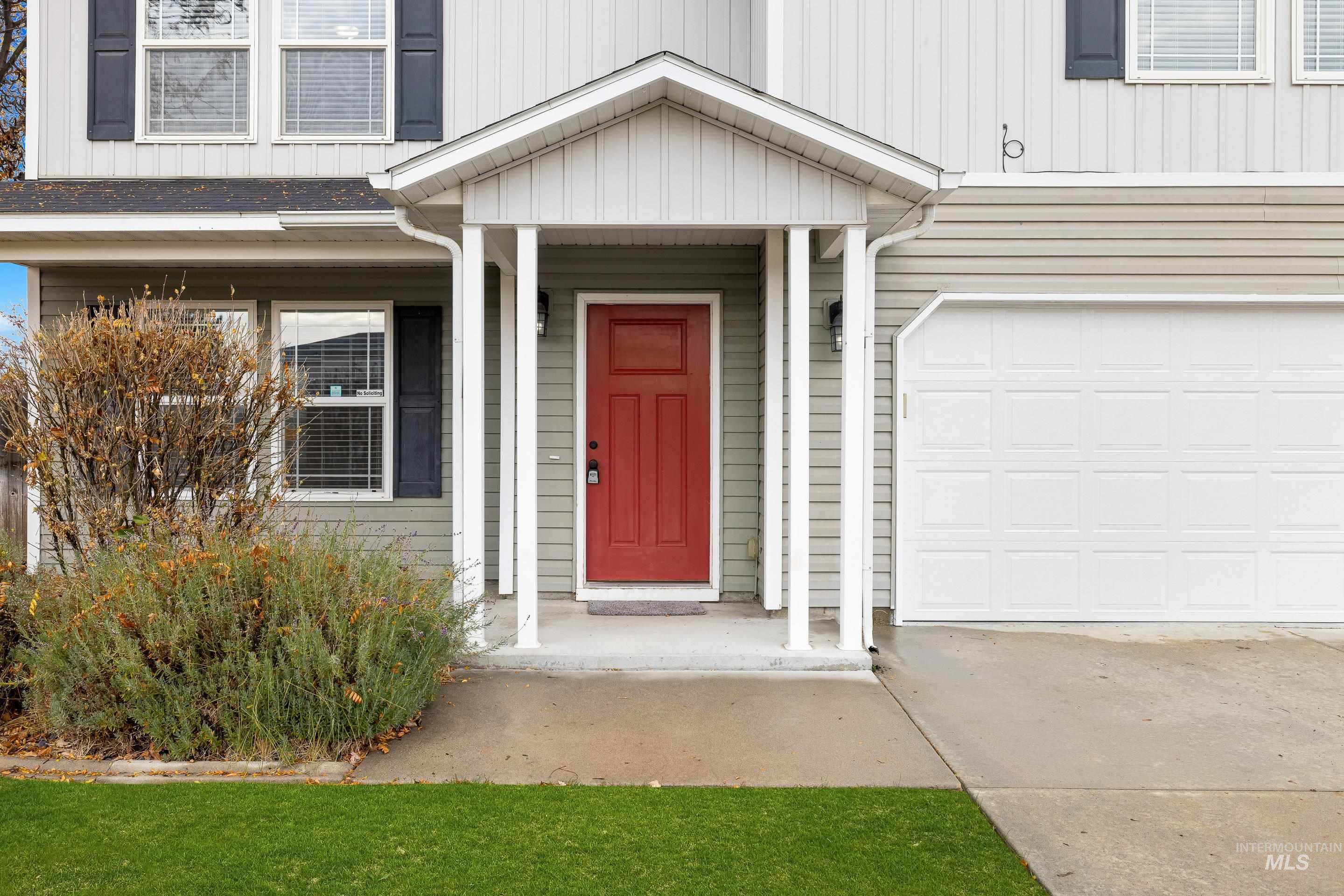 11320 W Meadowbreeze Court, Star, Idaho 83699, 5 Bedrooms, 2.5 Bathrooms, Residential For Sale, Price $465,000,MLS 98968949