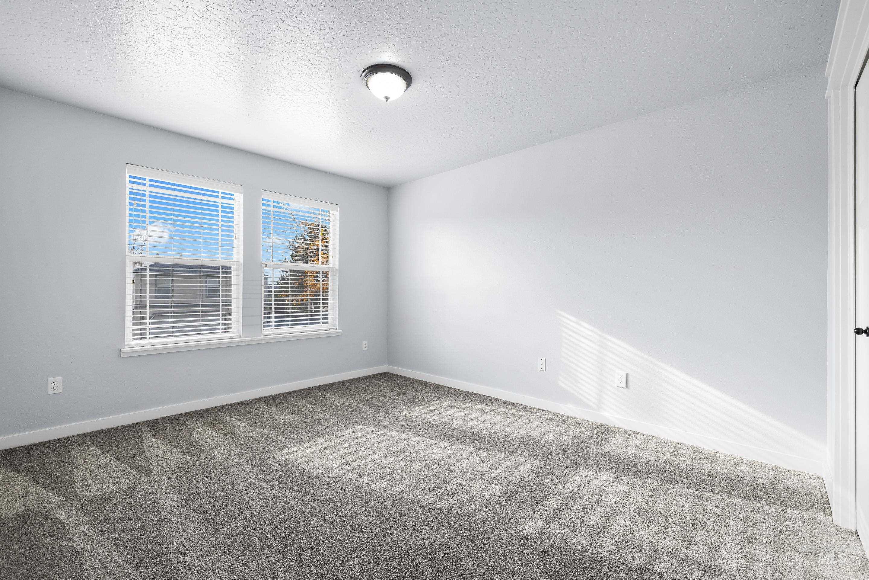 11320 W Meadowbreeze Court, Star, Idaho 83699, 5 Bedrooms, 2.5 Bathrooms, Residential For Sale, Price $465,000,MLS 98968949