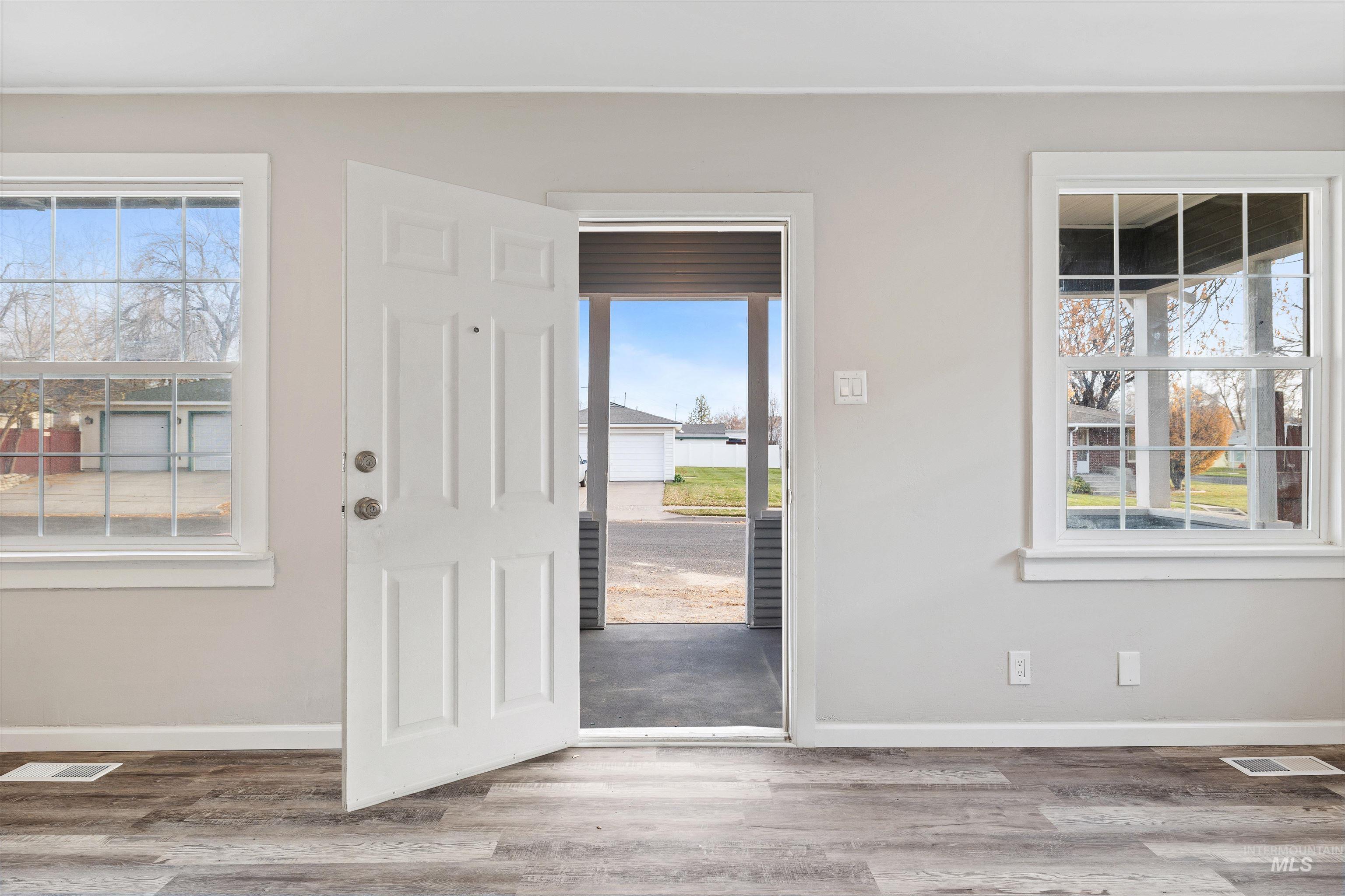 617 Eden St N, Twin Falls, Idaho 83301, 2 Bedrooms, 1 Bathroom, Residential For Sale, Price $229,000, 98968951