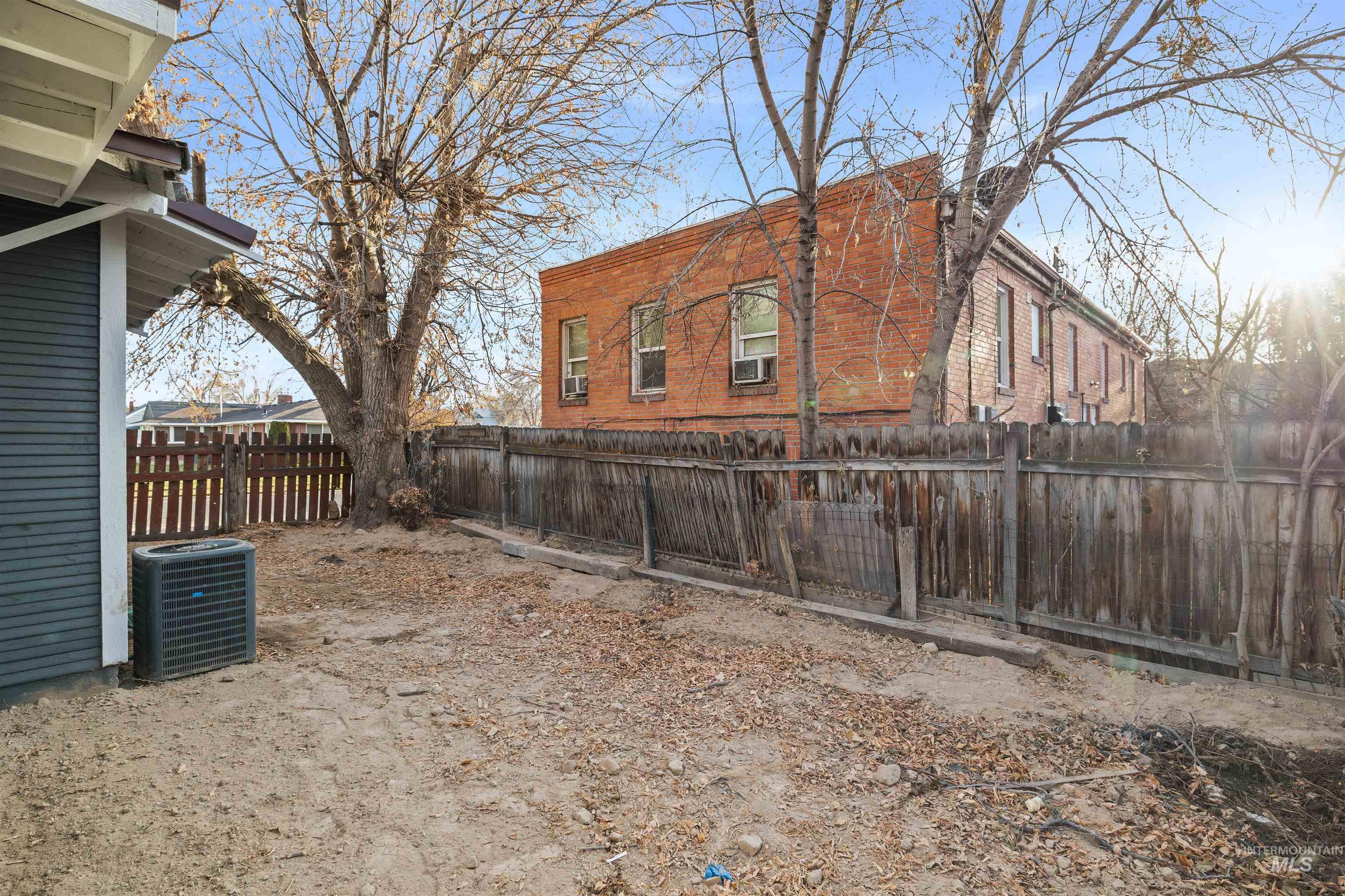 617 Eden St N, Twin Falls, Idaho 83301, 2 Bedrooms, 1 Bathroom, Residential For Sale, Price $229,000, 98968951