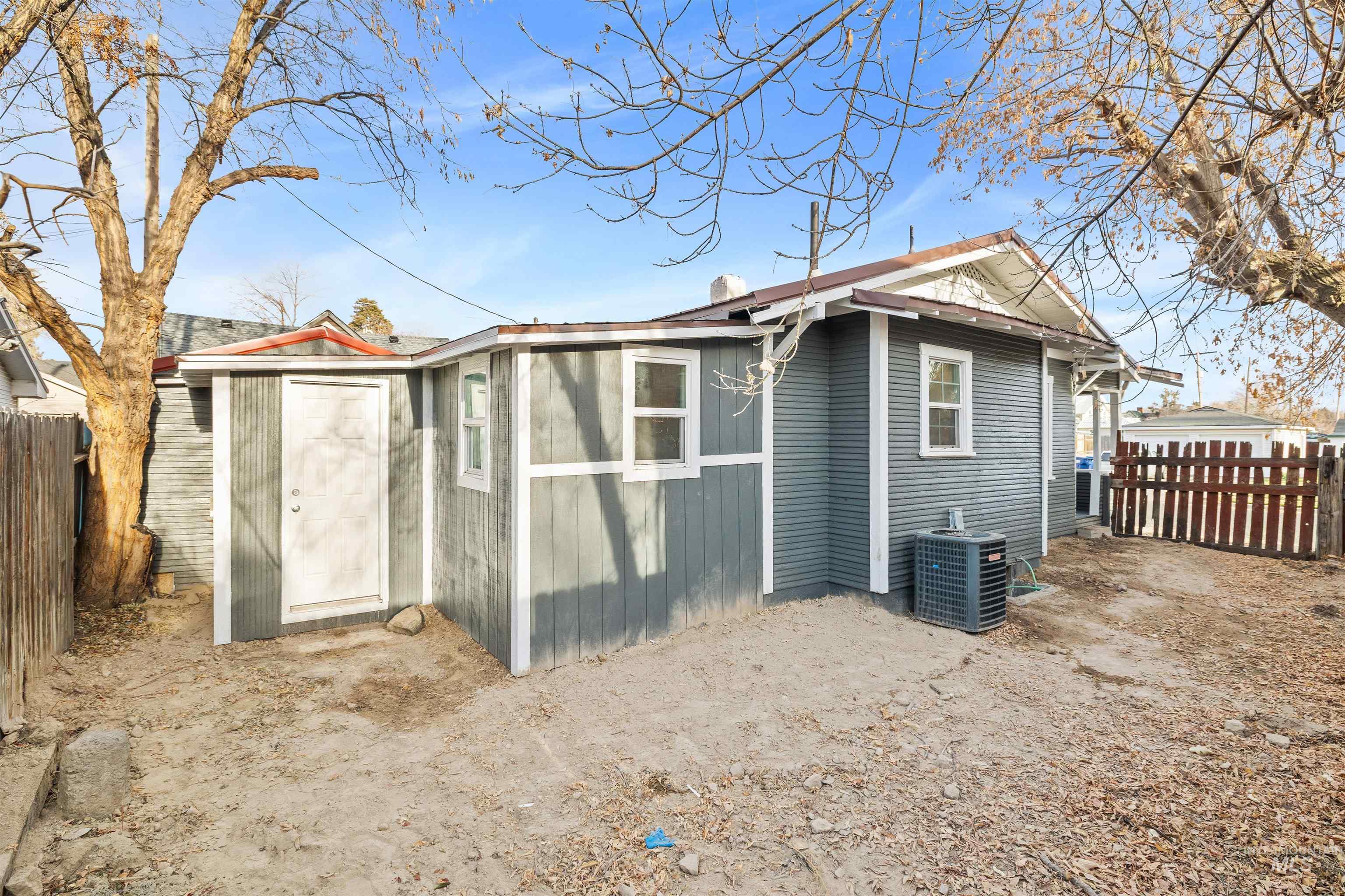 617 Eden St N, Twin Falls, Idaho 83301, 2 Bedrooms, 1 Bathroom, Residential For Sale, Price $229,000, 98968951