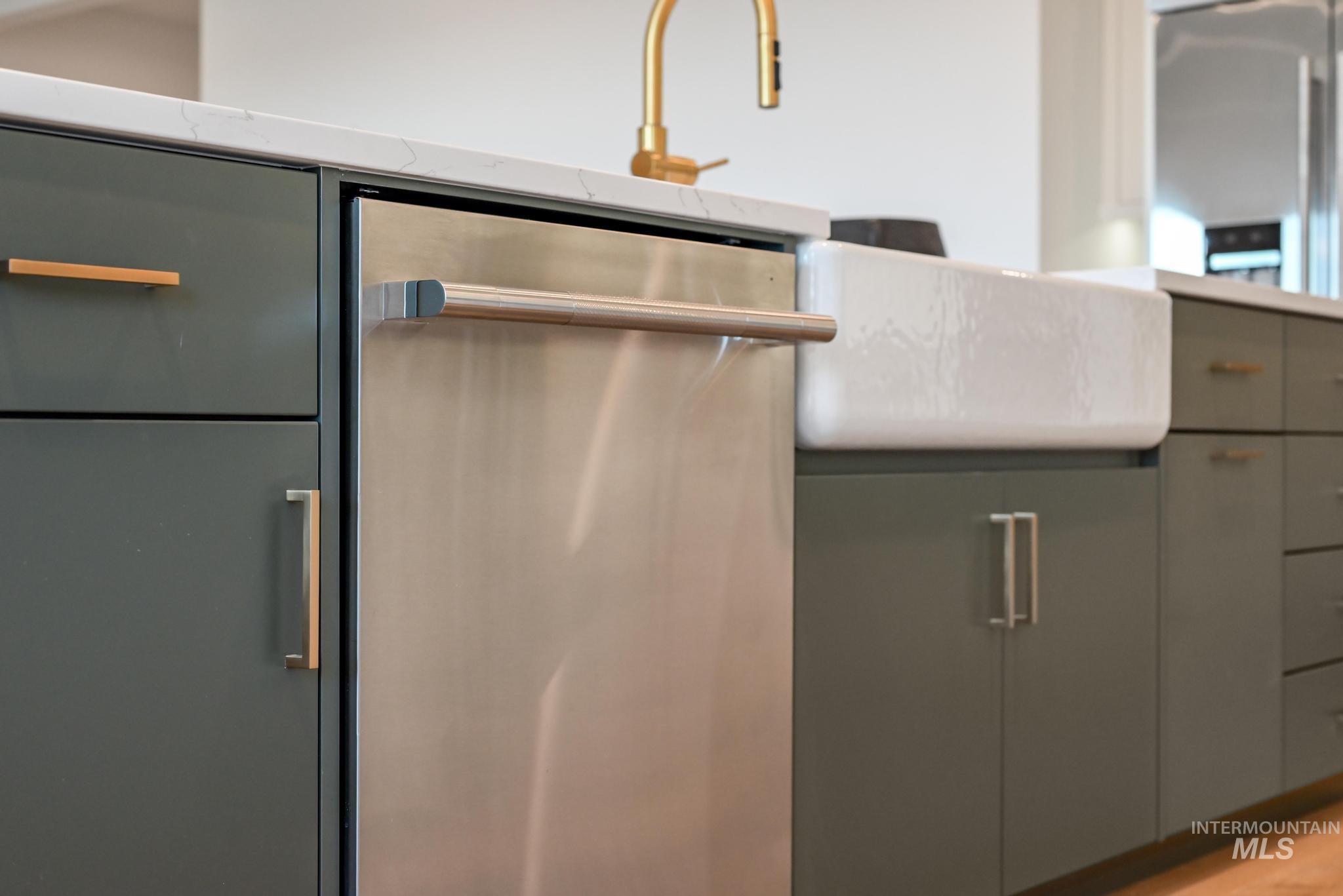 1435 N Shelby Ave, Eagle, Idaho 83616, 4 Bedrooms, 3.5 Bathrooms, Residential For Sale, Price $1,135,000,MLS 98968959