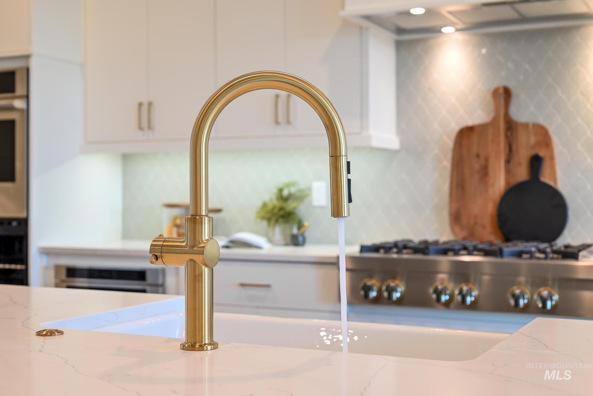 1435 N Shelby Ave, Eagle, Idaho 83616, 4 Bedrooms, 3.5 Bathrooms, Residential For Sale, Price $1,135,000,MLS 98968959