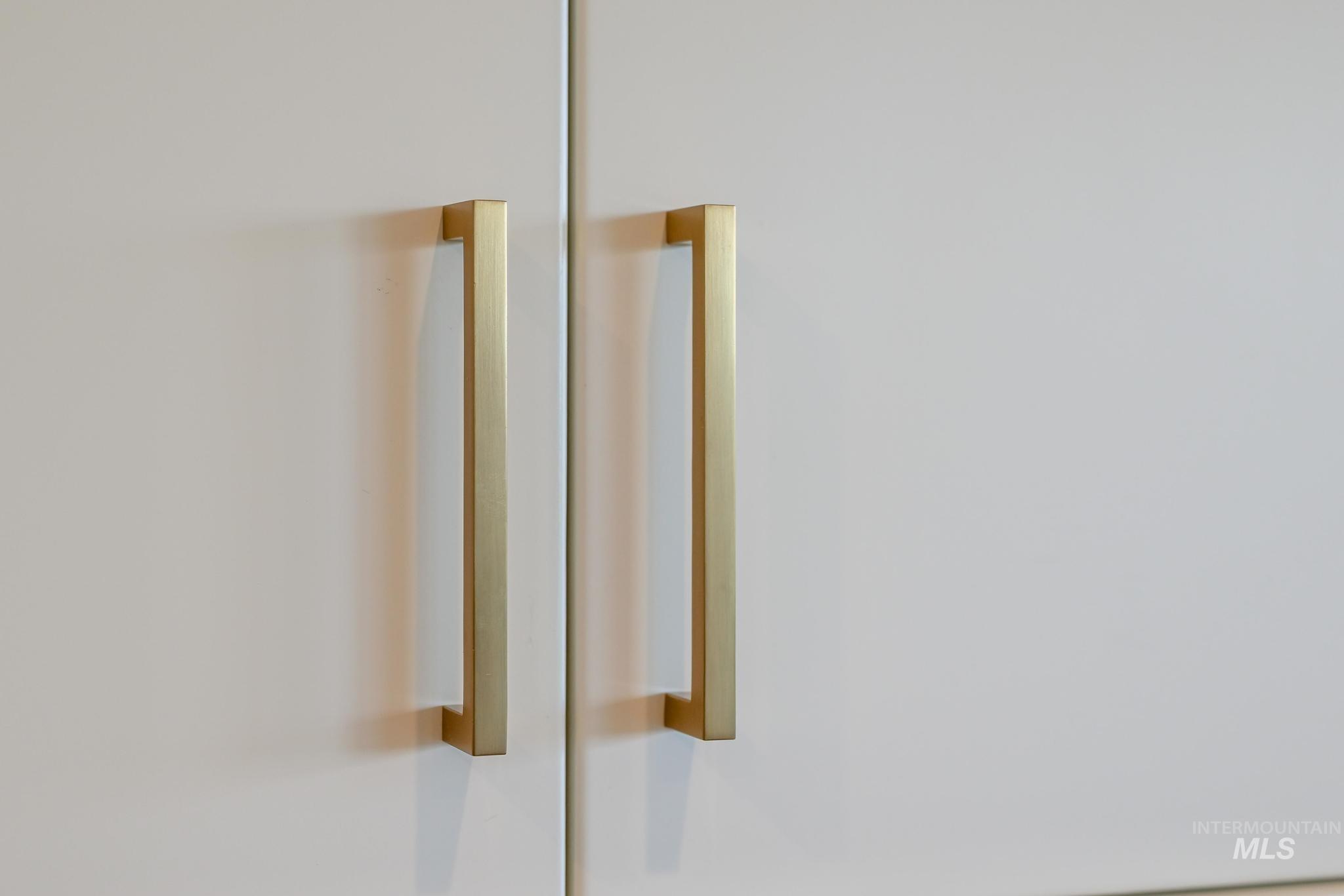 1435 N Shelby Ave, Eagle, Idaho 83616, 4 Bedrooms, 3.5 Bathrooms, Residential For Sale, Price $1,135,000,MLS 98968959