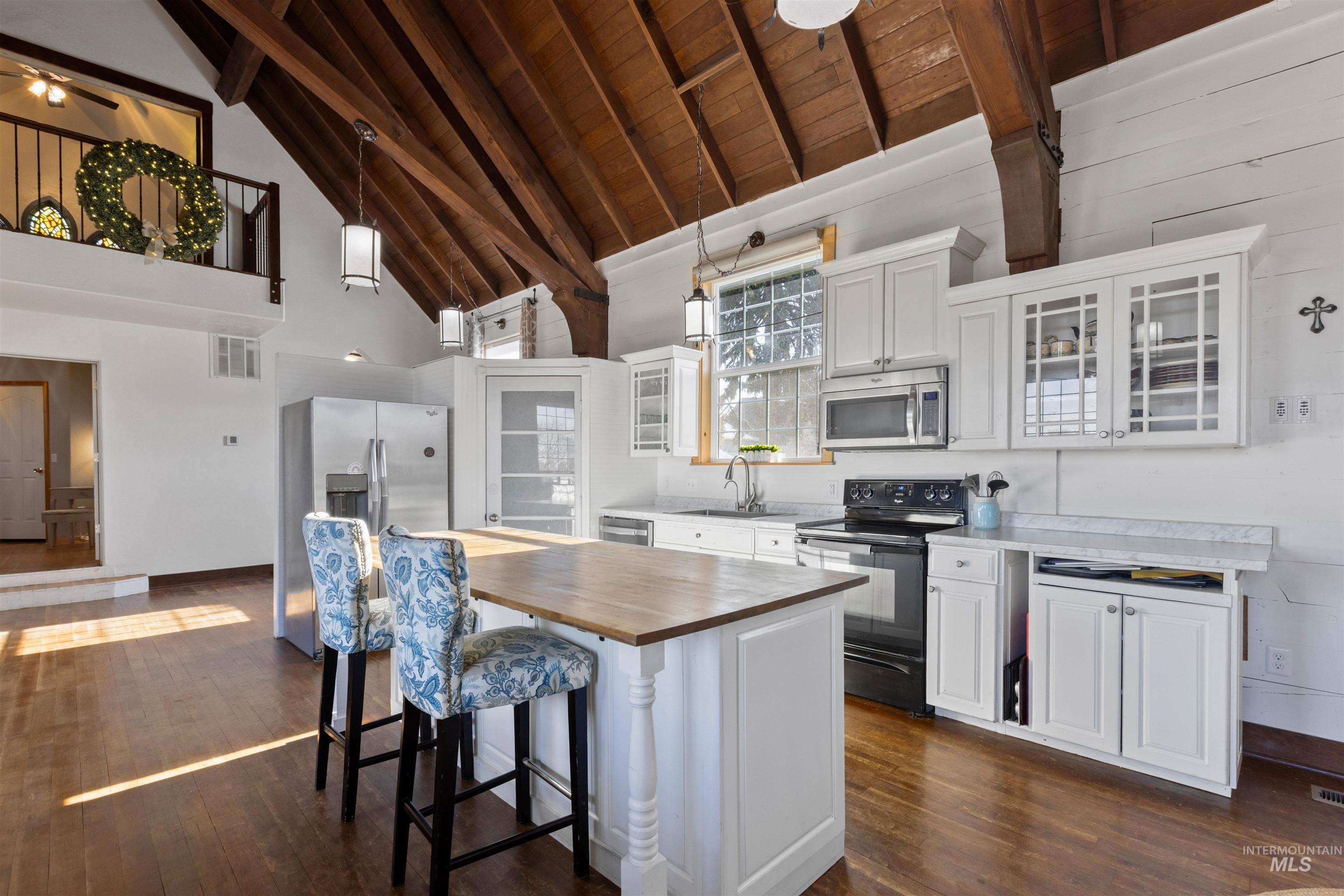 712 N 4th St, Parma, Idaho 83660, 4 Rooms, Business/Commercial For Sale, Price $680,000, 98968962