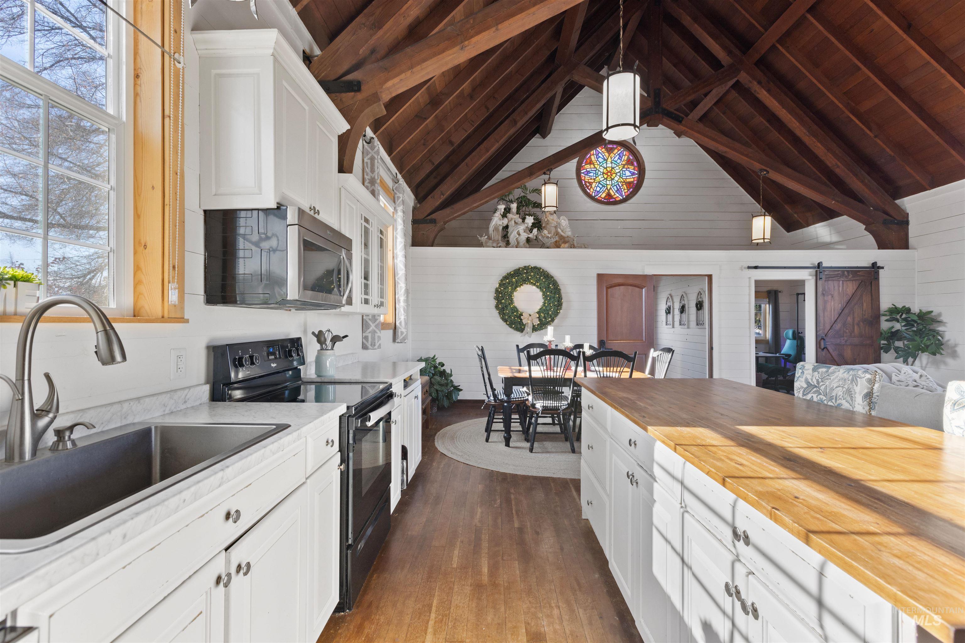 712 N 4th St, Parma, Idaho 83660, 4 Rooms, Business/Commercial For Sale, Price $680,000, 98968962