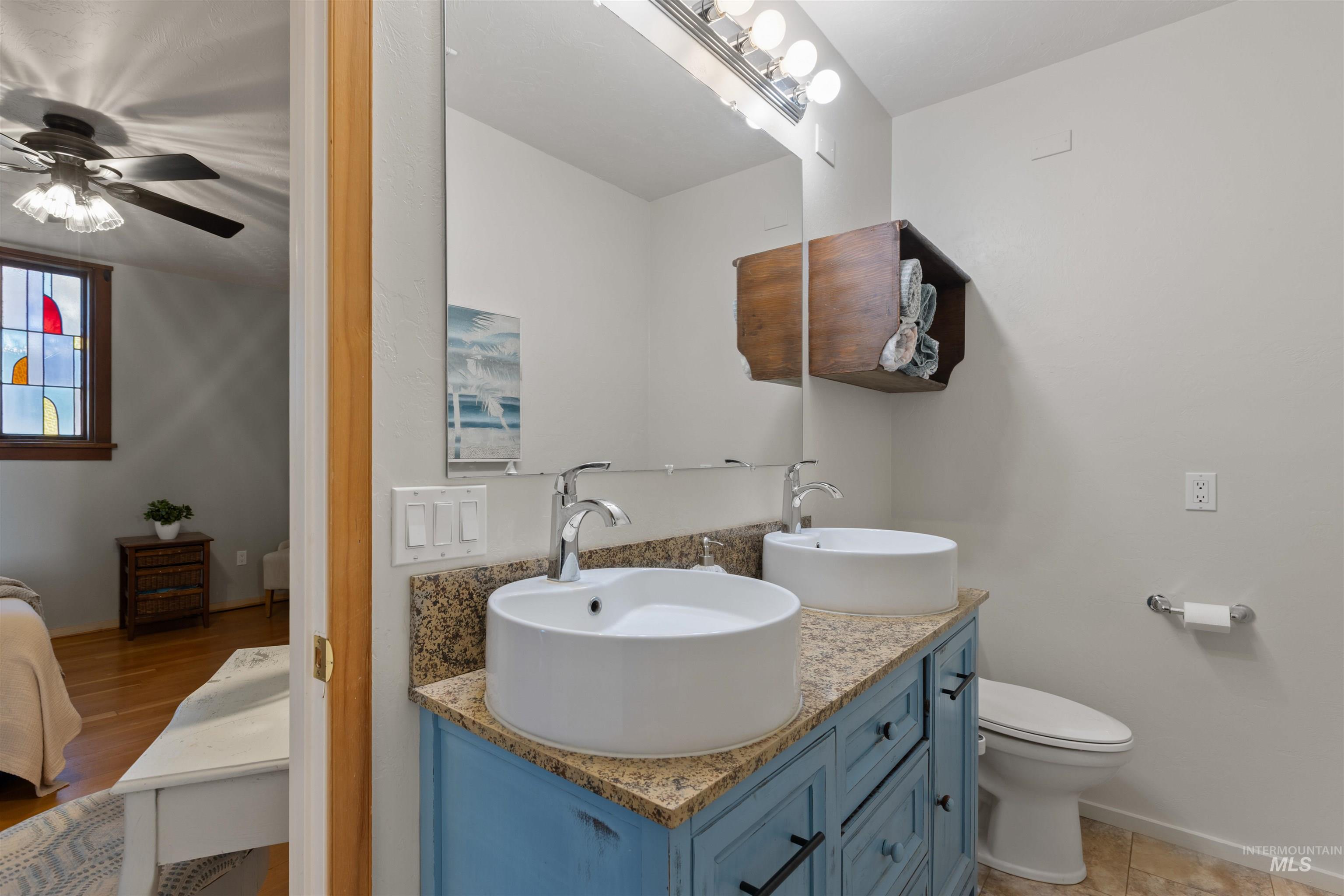 712 N 4th St, Parma, Idaho 83660, 4 Rooms, Business/Commercial For Sale, Price $680,000, 98968962