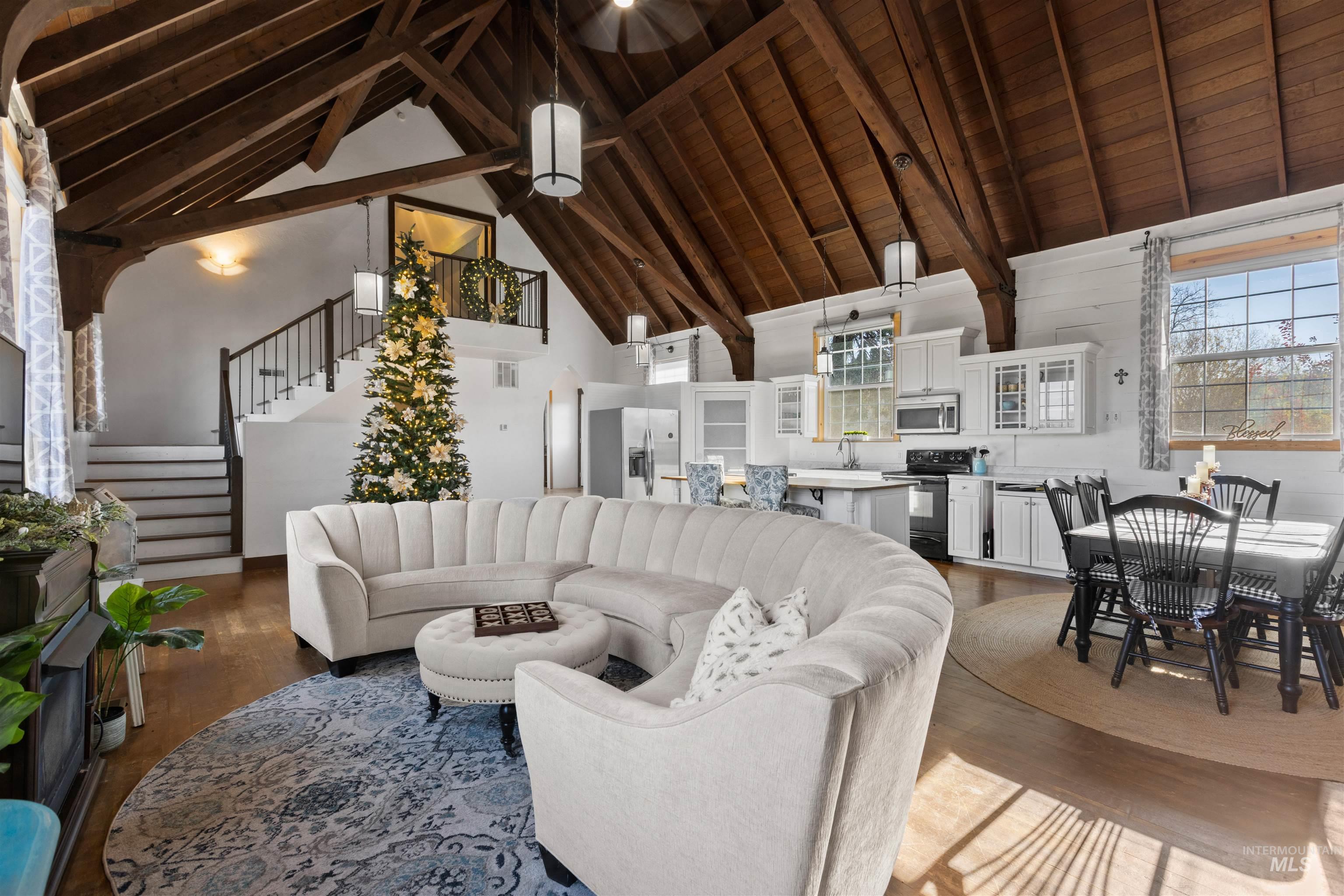 712 N 4th St, Parma, Idaho 83660, 4 Rooms, Business/Commercial For Sale, Price $680,000, 98968962