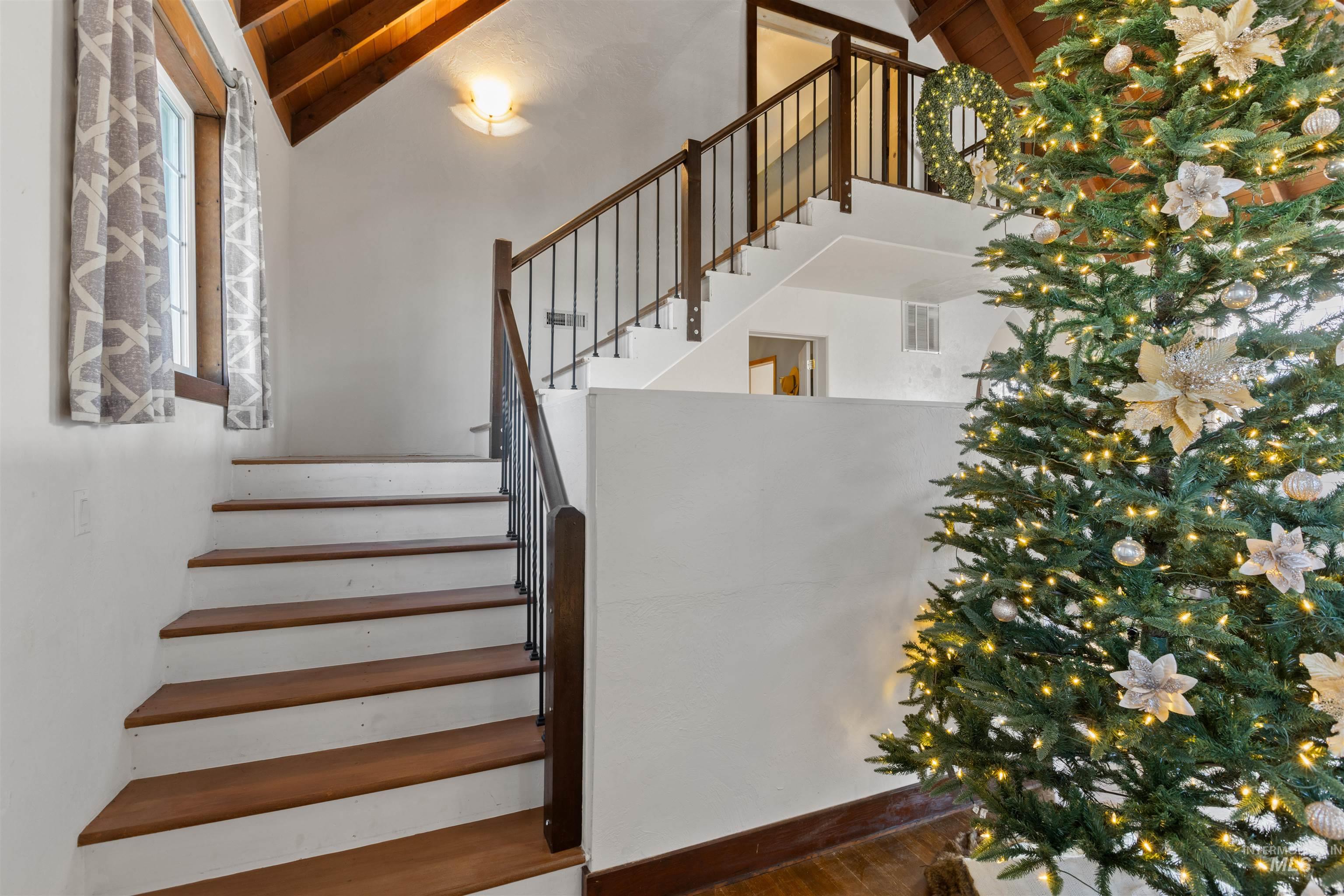 712 N 4th St, Parma, Idaho 83660, 3 Bedrooms, 1 Bathroom, Residential Income For Sale, Price $680,000, 98968967