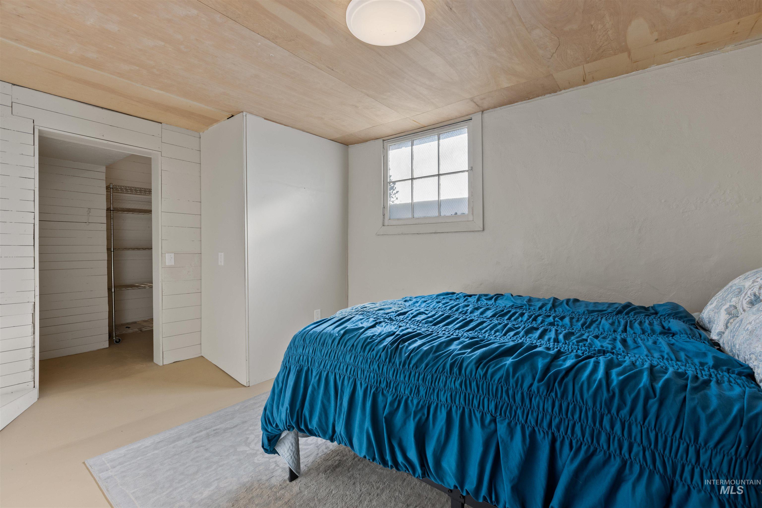 712 N 4th St, Parma, Idaho 83660, 3 Bedrooms, 1 Bathroom, Residential Income For Sale, Price $680,000, 98968967