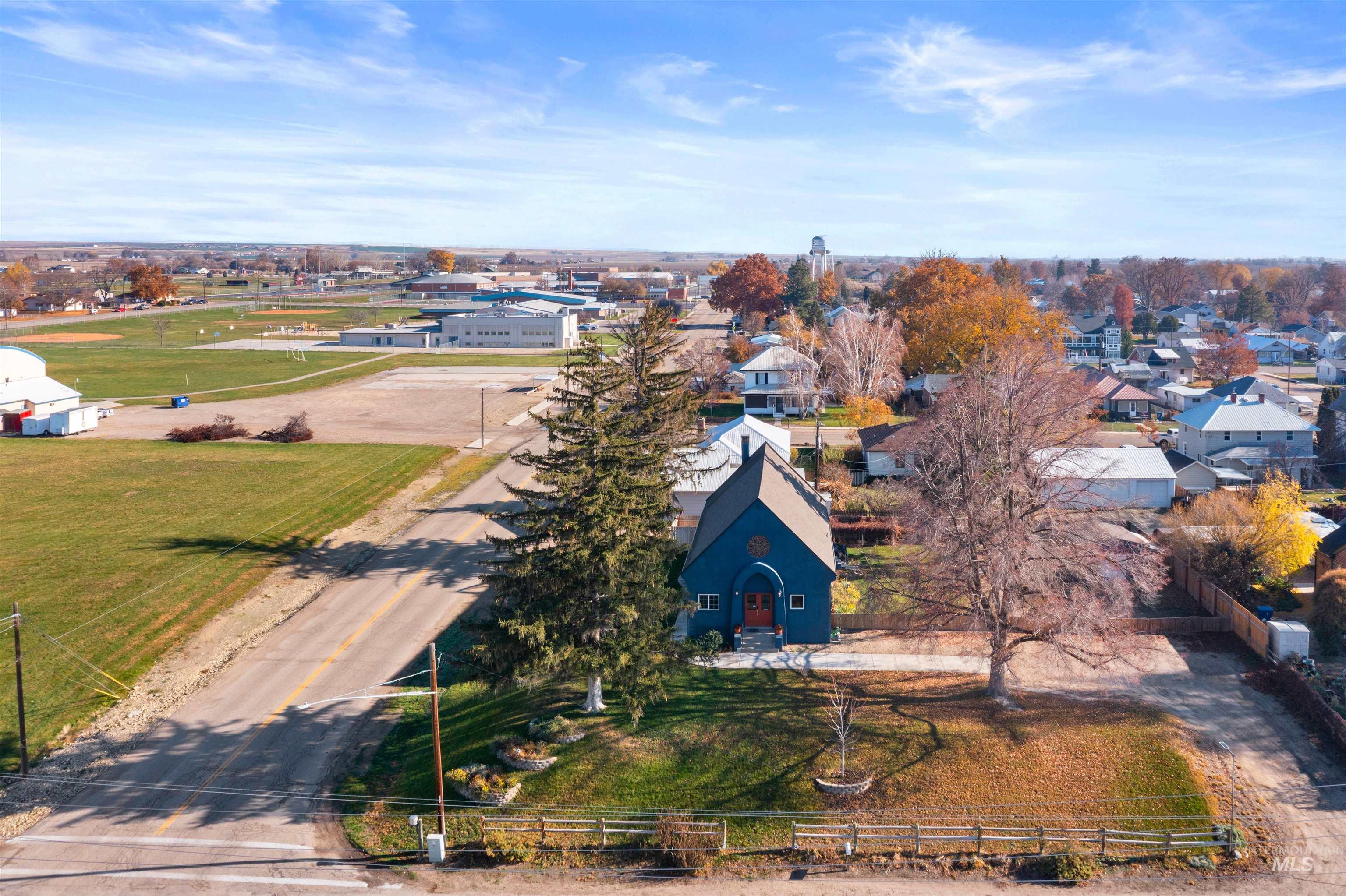 712 N 4th St, Parma, Idaho 83660, 3 Bedrooms, 1 Bathroom, Residential Income For Sale, Price $680,000, 98968967