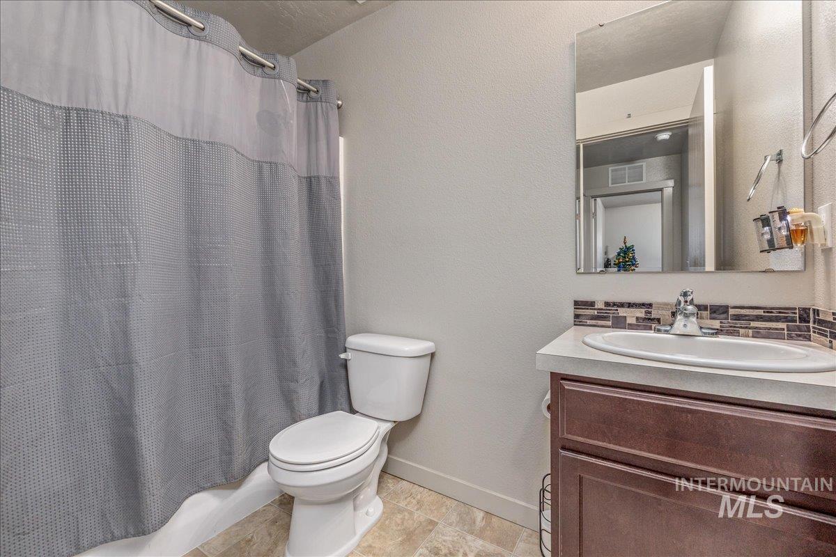 661 N Scotney Ave, Meridian, Idaho 83646, 3 Bedrooms, 2 Bathrooms, Residential For Sale, Price $419,900, 98968970