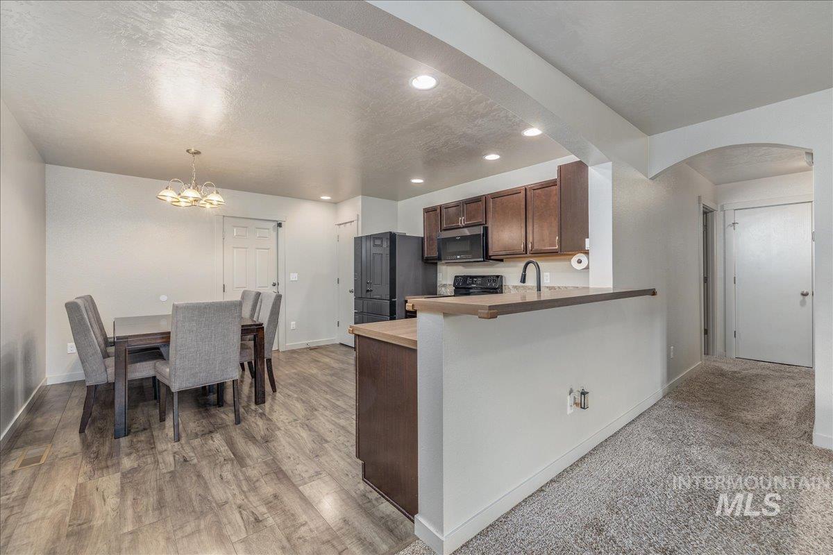 661 N Scotney Ave, Meridian, Idaho 83646, 3 Bedrooms, 2 Bathrooms, Residential For Sale, Price $419,900, 98968970