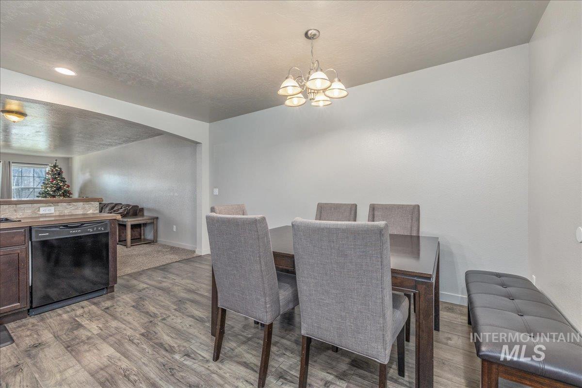 661 N Scotney Ave, Meridian, Idaho 83646, 3 Bedrooms, 2 Bathrooms, Residential For Sale, Price $419,900, 98968970