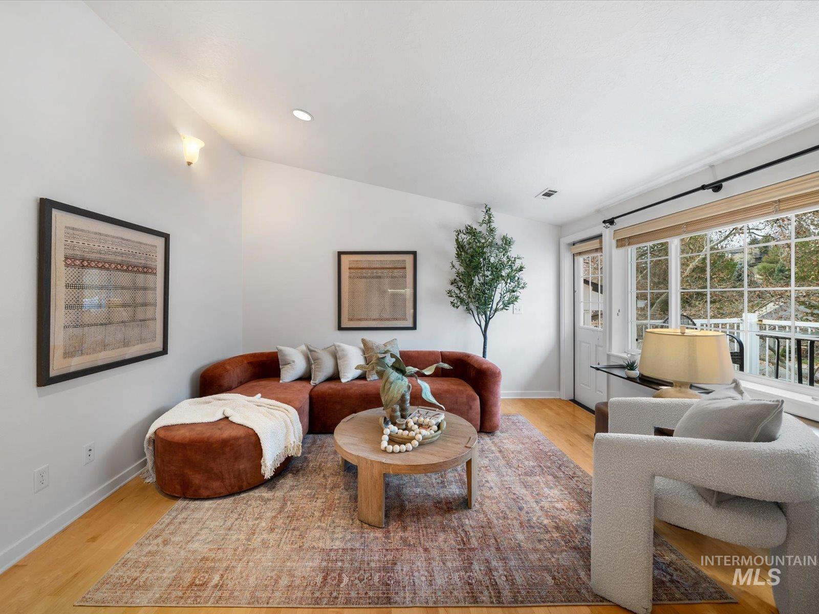 213 Village Lane, Boise, Idaho 83702, 2 Bedrooms, 1 Bathroom, Residential For Sale, Price $359,900,MLS 98968971