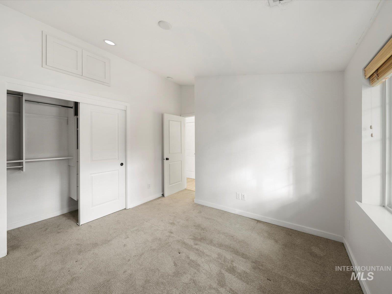 213 Village Lane, Boise, Idaho 83702, 2 Bedrooms, 1 Bathroom, Residential For Sale, Price $359,900,MLS 98968971