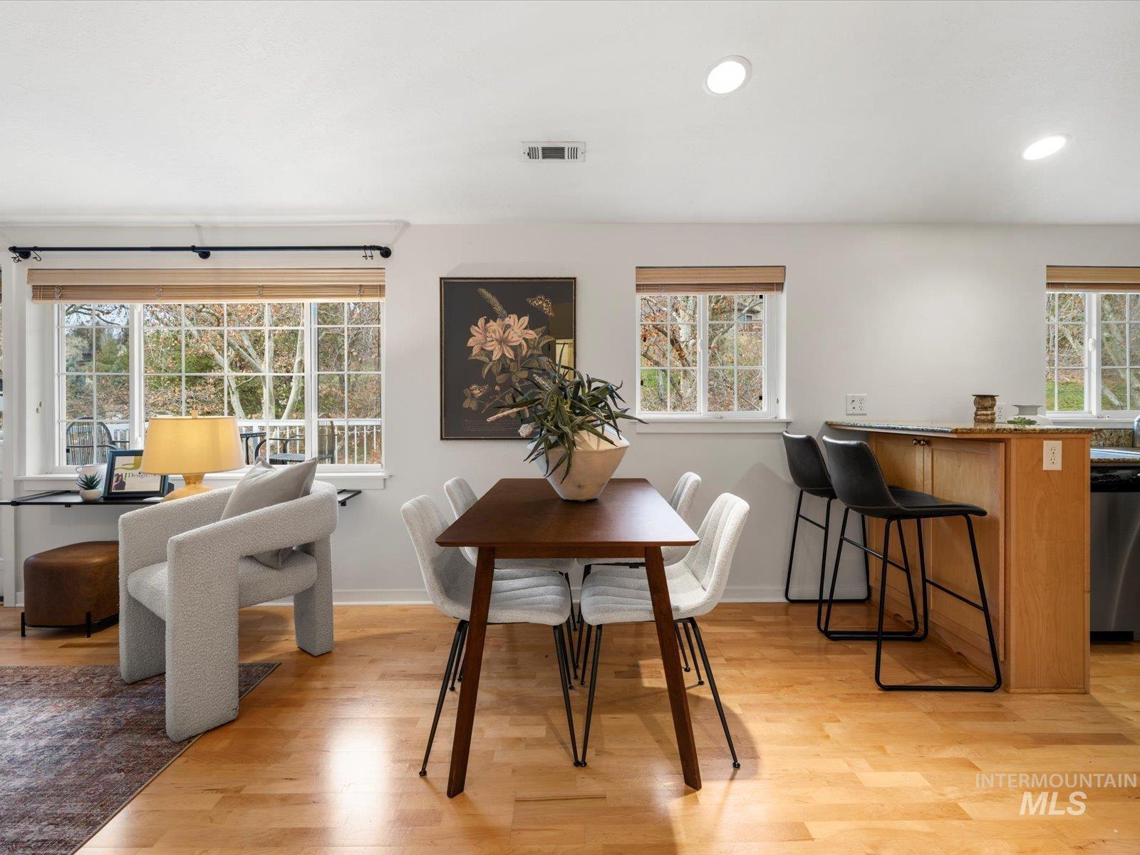 213 Village Lane, Boise, Idaho 83702, 2 Bedrooms, 1 Bathroom, Residential For Sale, Price $359,900,MLS 98968971