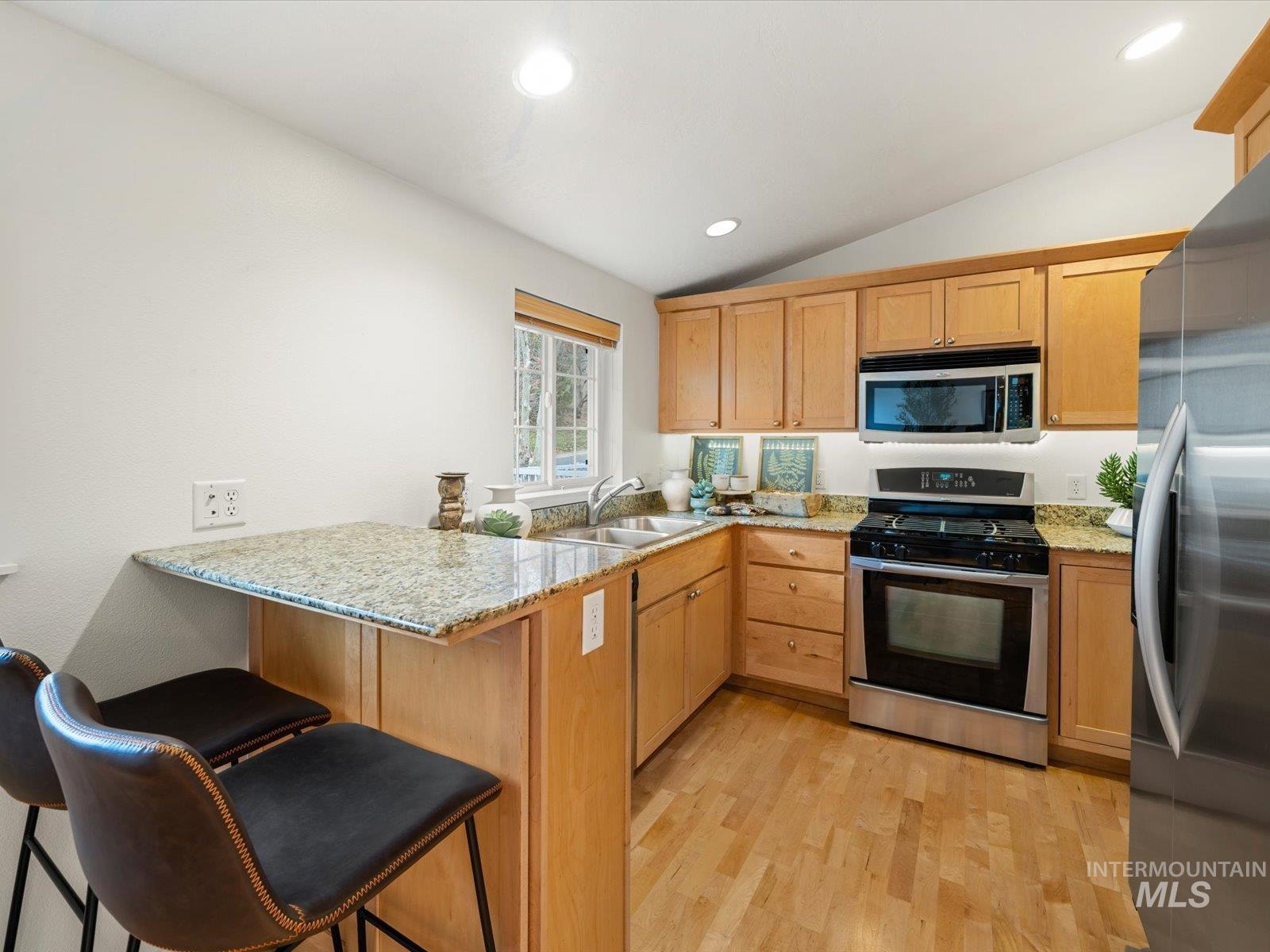 213 Village Lane, Boise, Idaho 83702, 2 Bedrooms, 1 Bathroom, Residential For Sale, Price $359,900,MLS 98968971