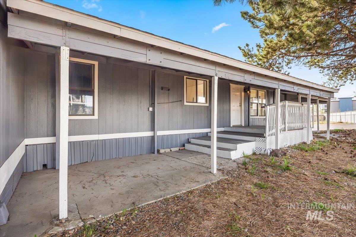 1410 W Flamingo Avenue #108, Nampa, Idaho 83651, 3 Bedrooms, 1.5 Bathrooms, Residential For Sale, Price $129,900,MLS 98968973