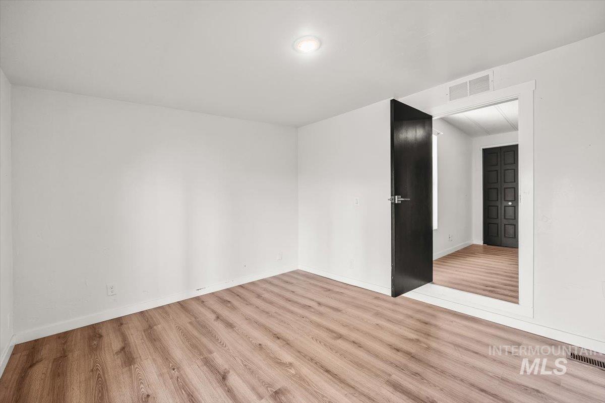 1410 W Flamingo Avenue #108, Nampa, Idaho 83651, 3 Bedrooms, 1.5 Bathrooms, Residential For Sale, Price $122,900, 98968973