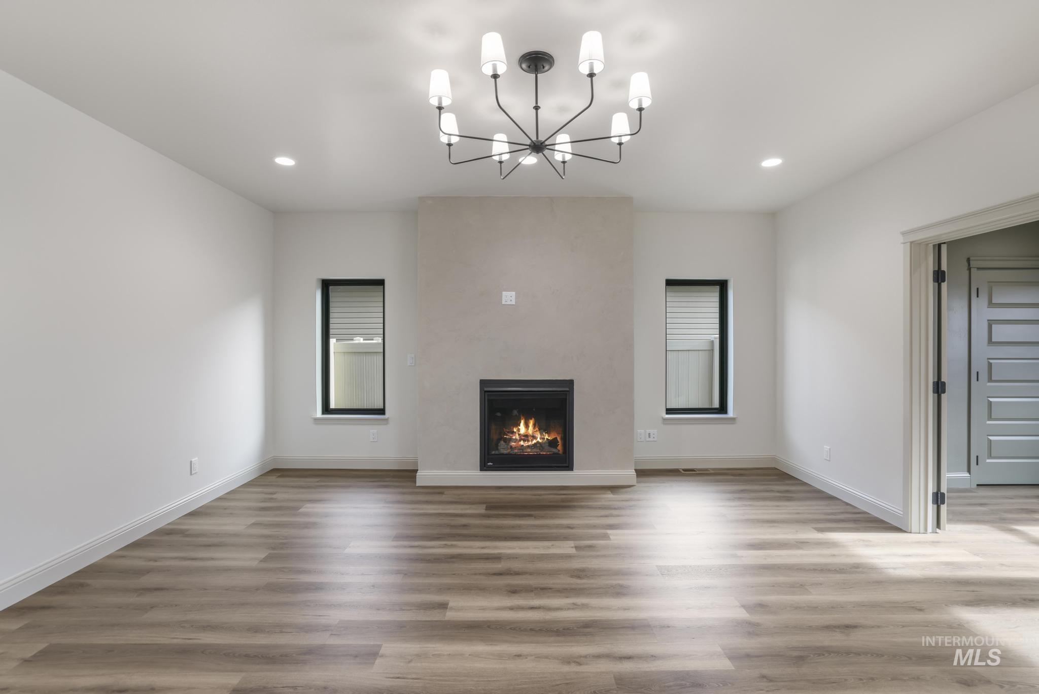 635 Canyon Crest Drive W., Twin Falls, Idaho 83301, 5 Bedrooms, 3.5 Bathrooms, Residential For Sale, Price $719,000,MLS 98968985