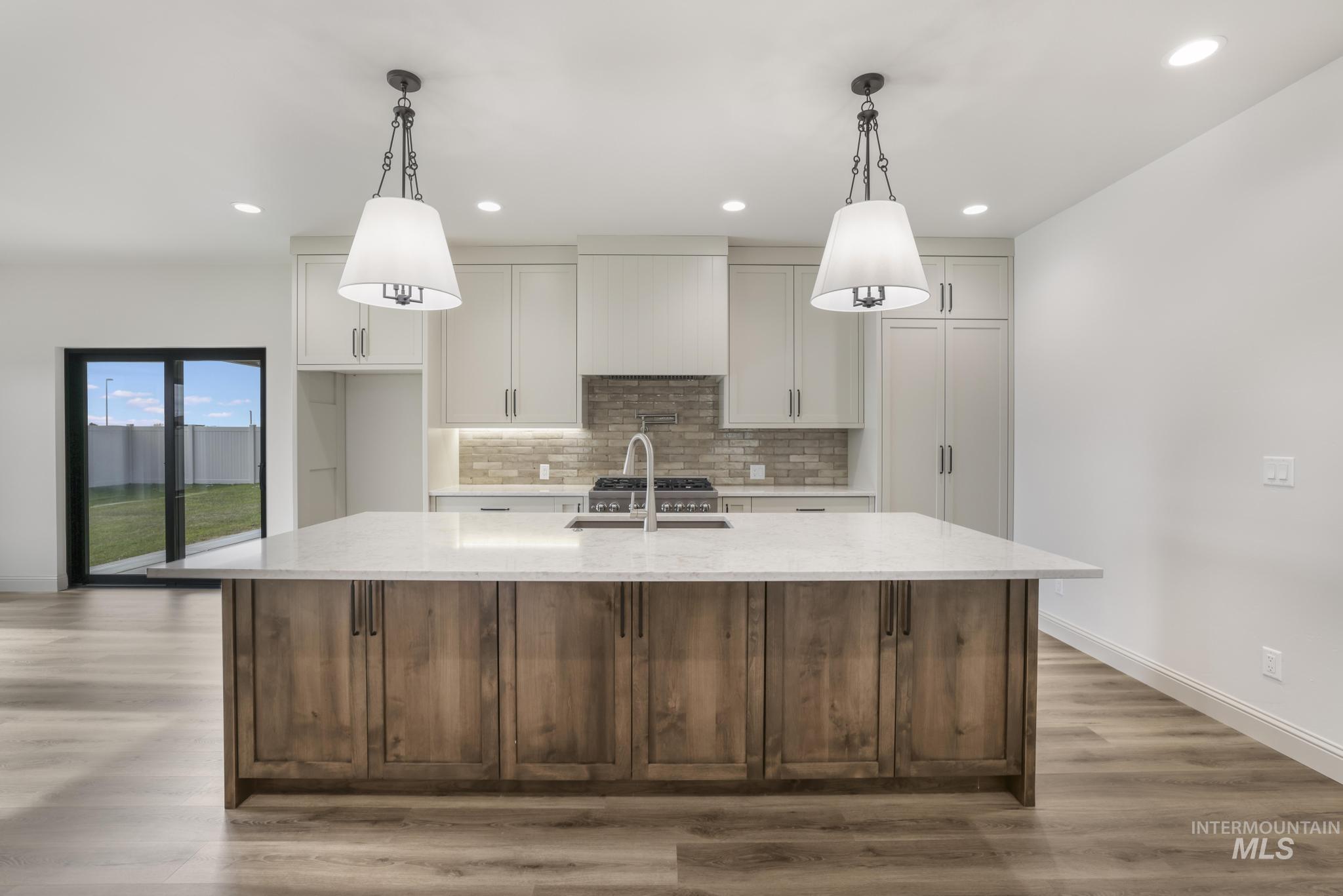 635 Canyon Crest Drive W., Twin Falls, Idaho 83301, 5 Bedrooms, 3.5 Bathrooms, Residential For Sale, Price $719,000,MLS 98968985