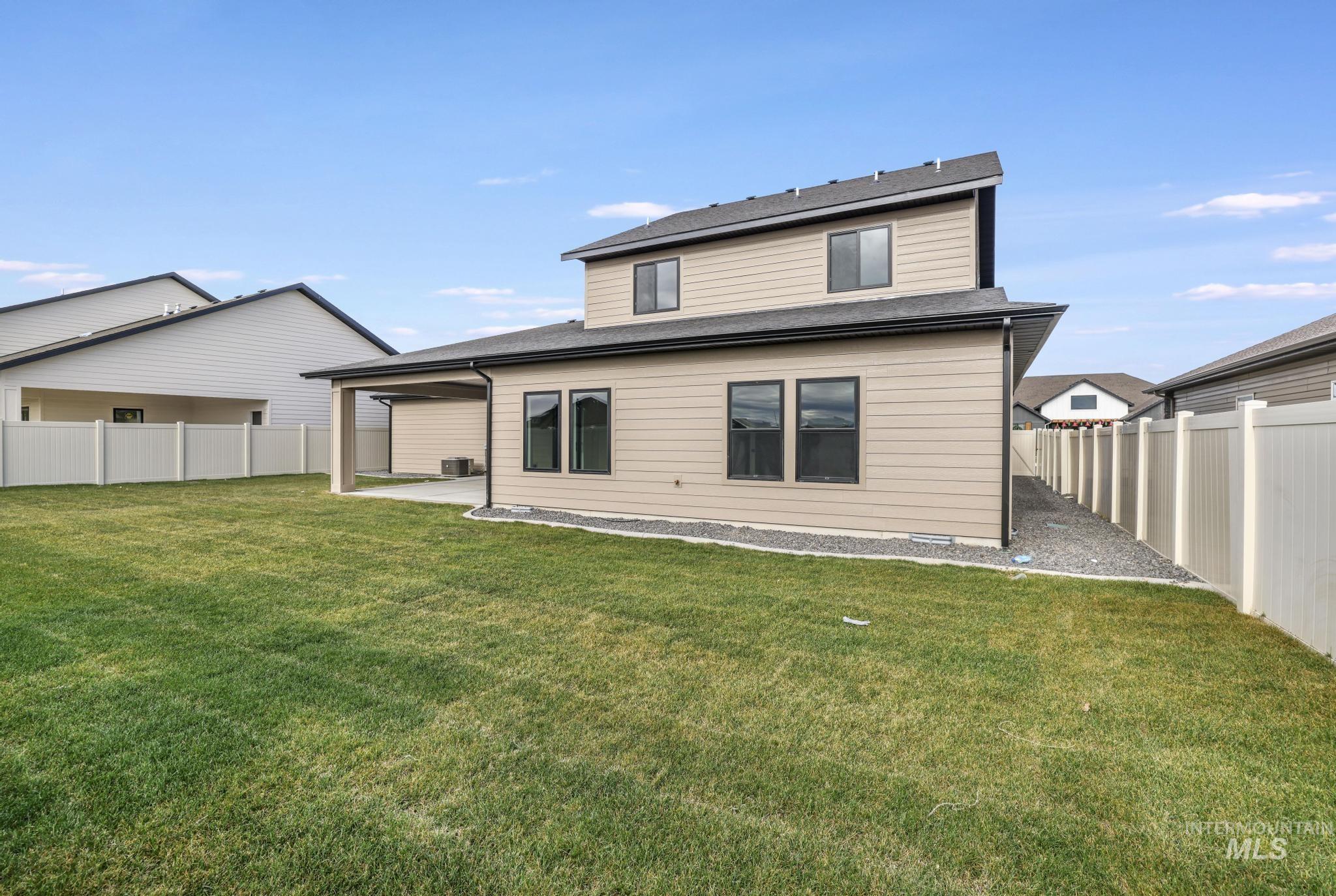 635 Canyon Crest Drive W., Twin Falls, Idaho 83301, 5 Bedrooms, 3.5 Bathrooms, Residential For Sale, Price $719,000,MLS 98968985