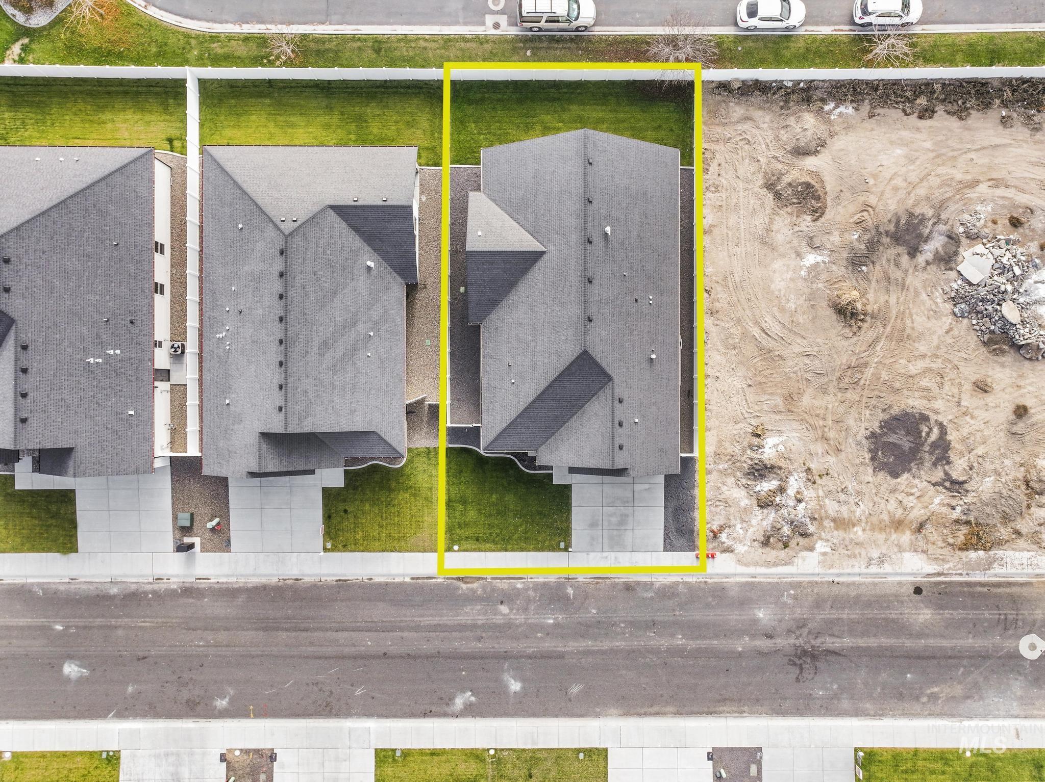 527 Falling Leaf Lane, Twin Falls, Idaho 83301, 3 Bedrooms, 2 Bathrooms, Residential For Sale, Price $509,000,MLS 98968987