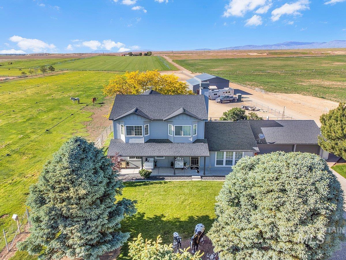 12195 S Hawk Haven Ave, Kuna, Idaho 83634-2601, 4 Bedrooms, 3 Bathrooms, Residential For Sale, Price $1,250,000,MLS 98968988