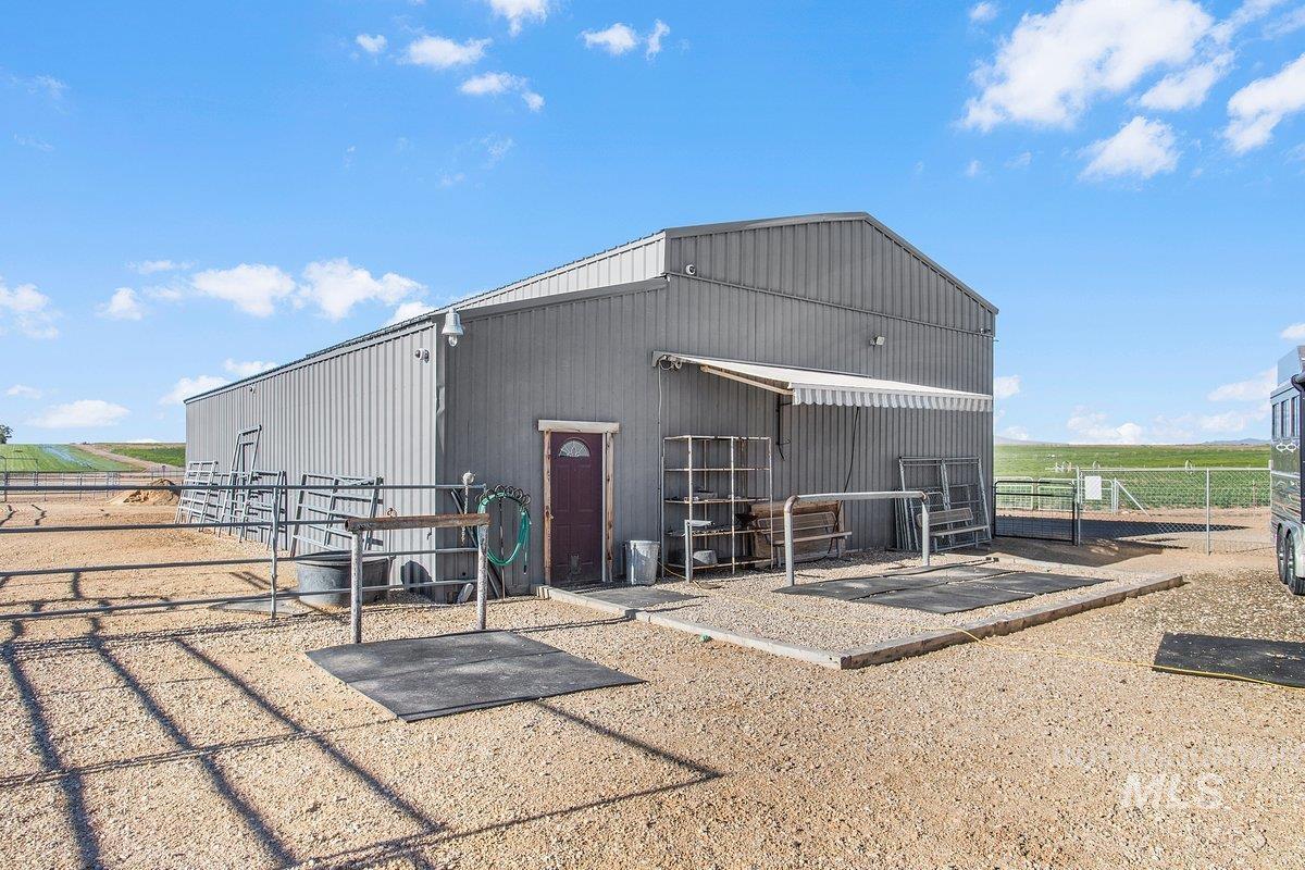 12195 S Hawk Haven Ave, Kuna, Idaho 83634-2601, 4 Bedrooms, 3 Bathrooms, Residential For Sale, Price $1,250,000,MLS 98968988