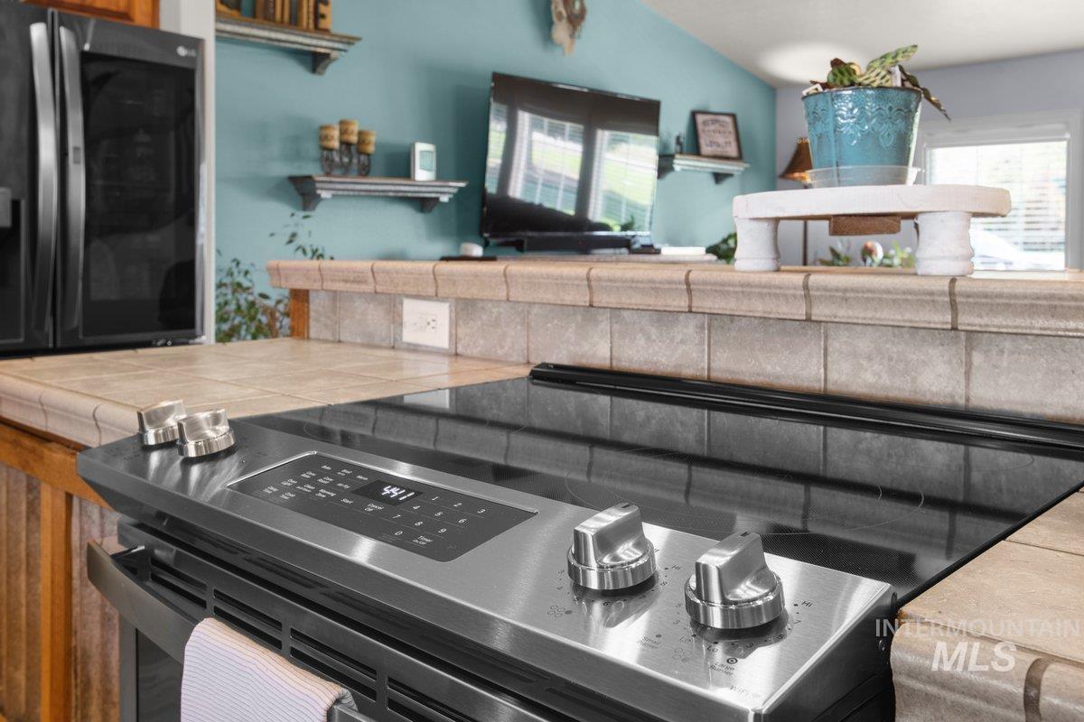 12195 S Hawk Haven Ave, Kuna, Idaho 83634-2601, 4 Bedrooms, 3 Bathrooms, Residential For Sale, Price $1,250,000,MLS 98968988