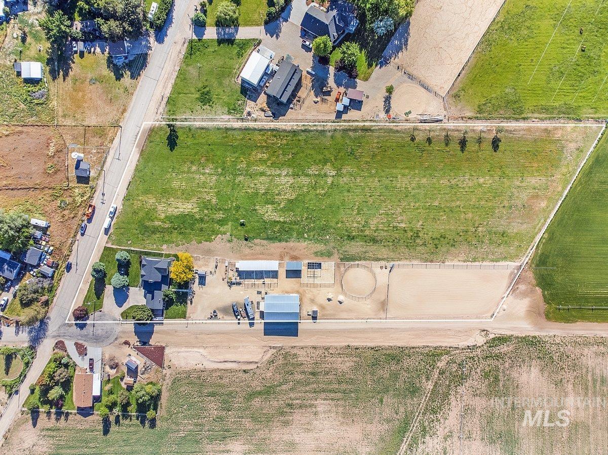 12195 S Hawk Haven Ave, Kuna, Idaho 83634-2601, 4 Bedrooms, 3 Bathrooms, Residential For Sale, Price $1,250,000,MLS 98968988